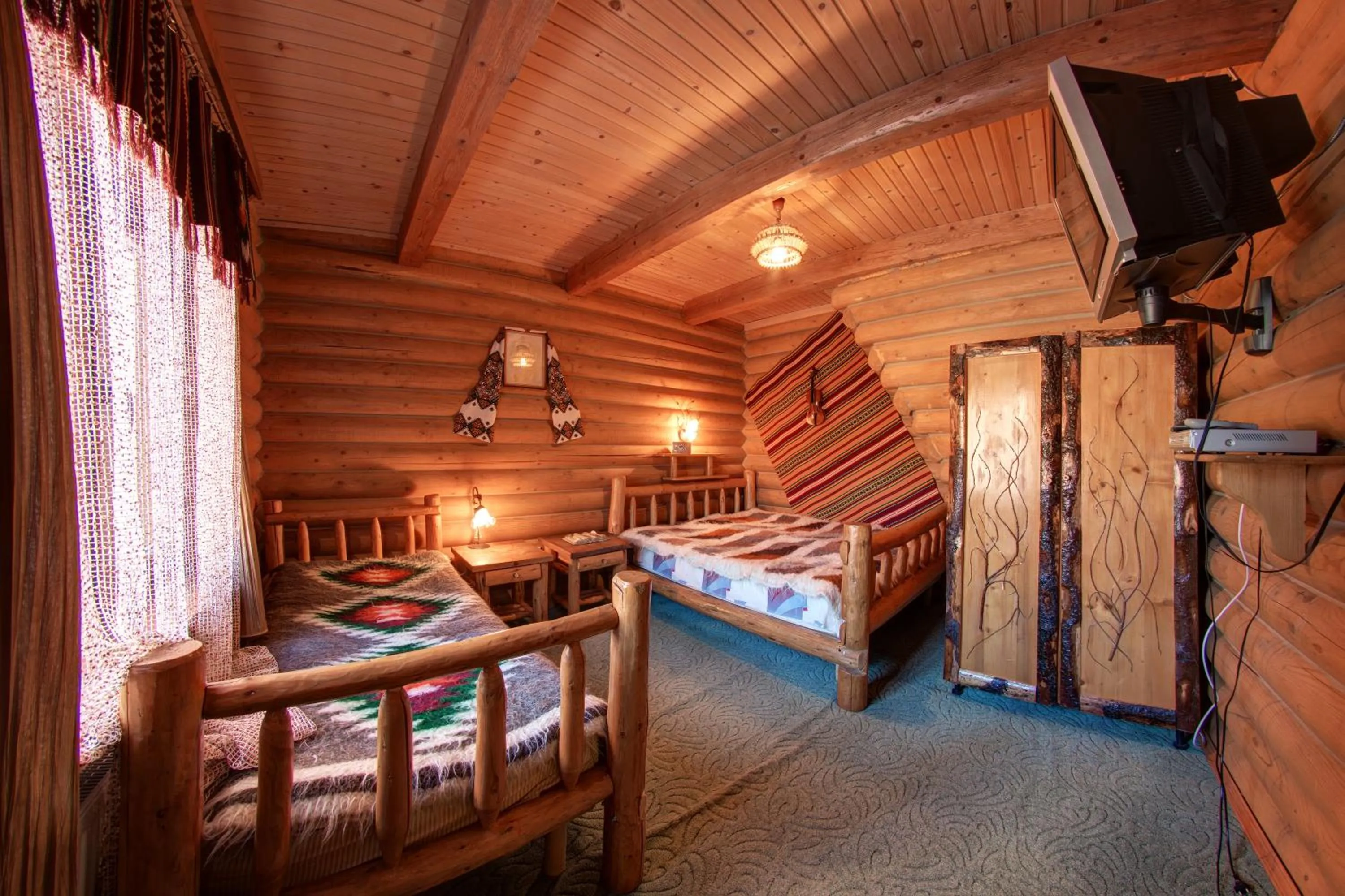 Bedroom, Bed in Hotel Gutsulia