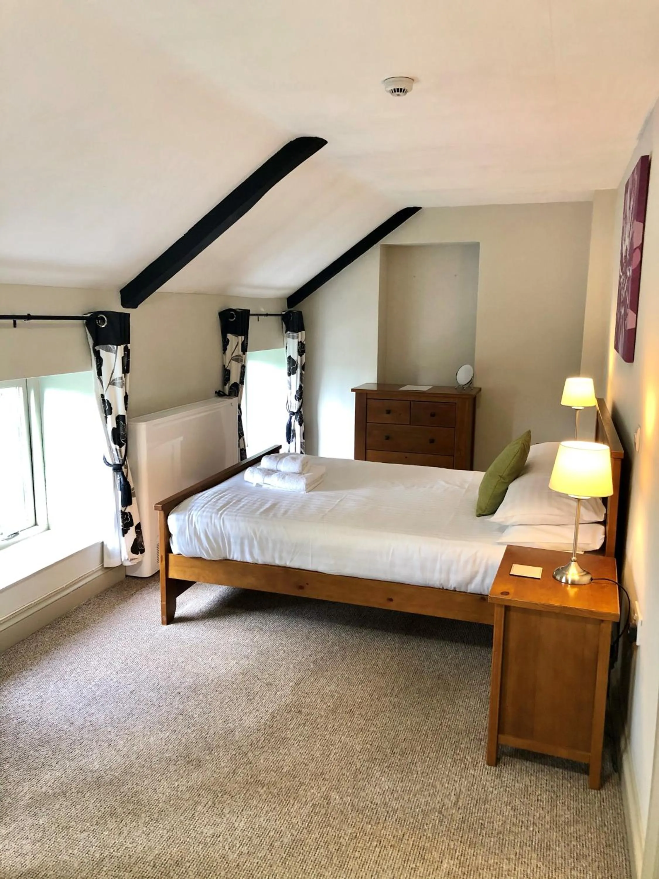 Bedroom, Bed in The Farmhouse at Fincham