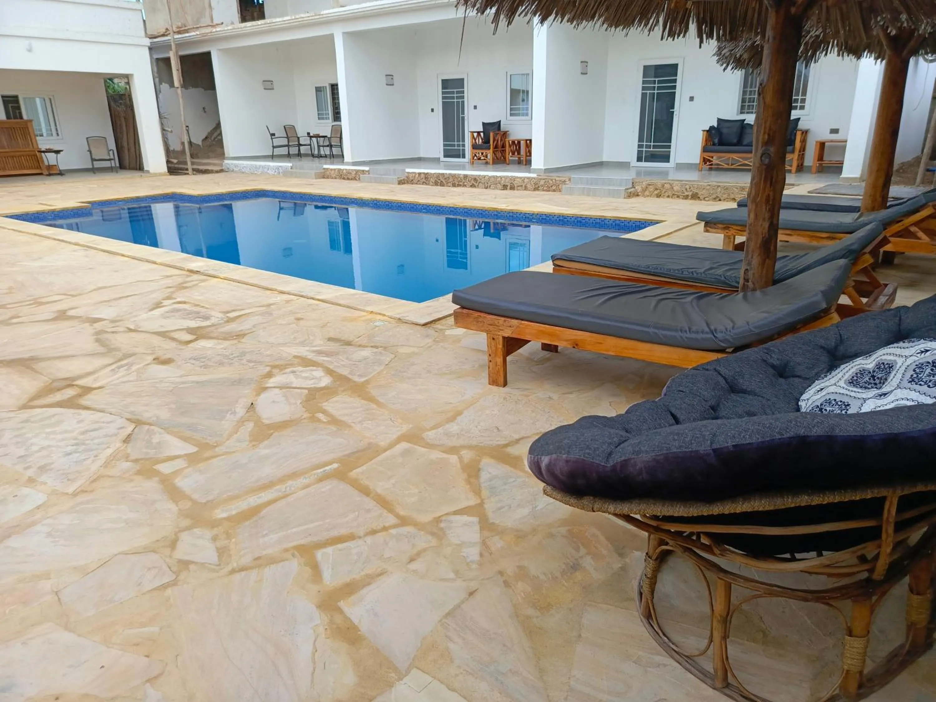Diamond White Resort