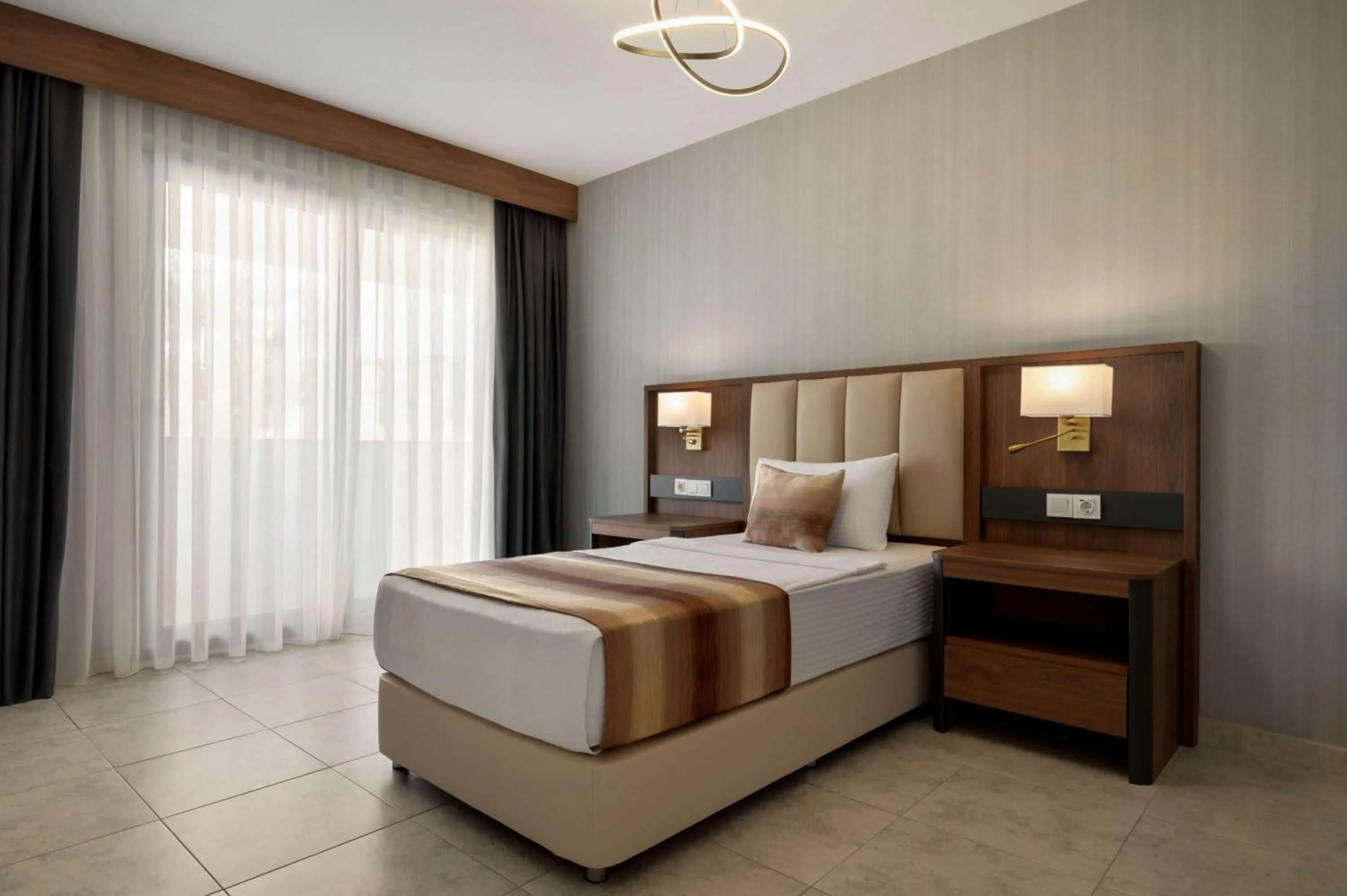 Photo of the whole room, Bed in Days Inn by Wyndham Alanya