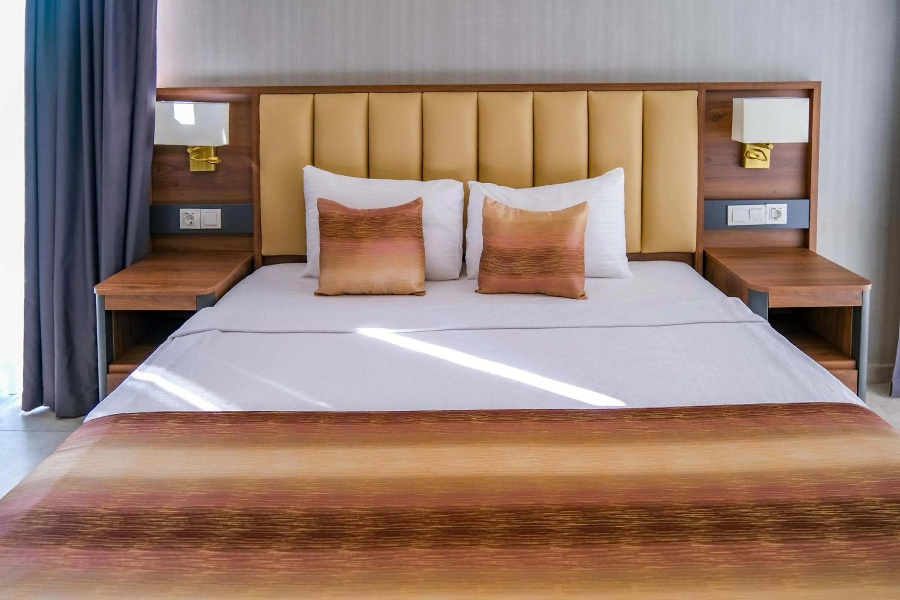 Bedroom, Bed in Days Inn by Wyndham Alanya