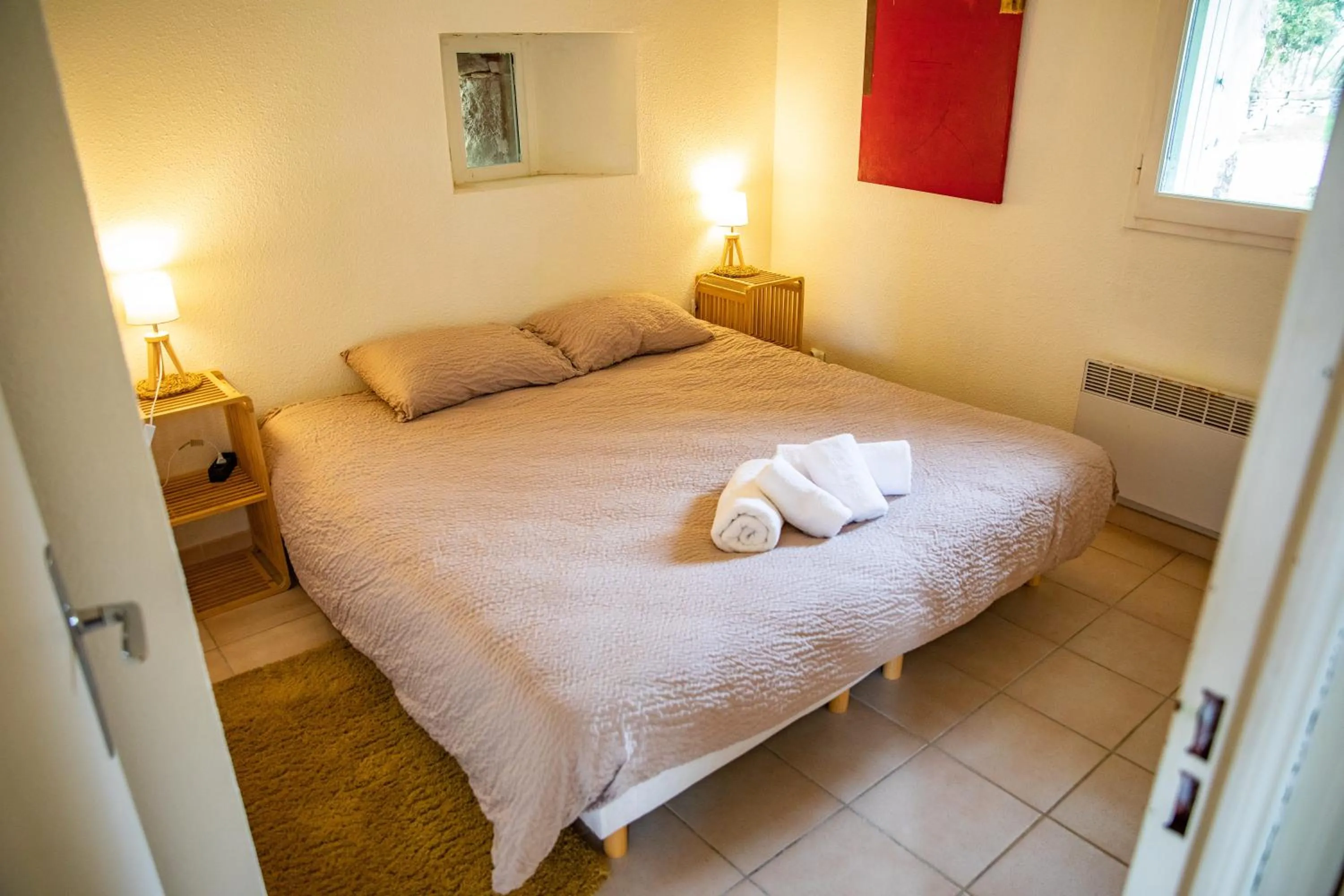 Bedroom, Bed in Mas De Baumes