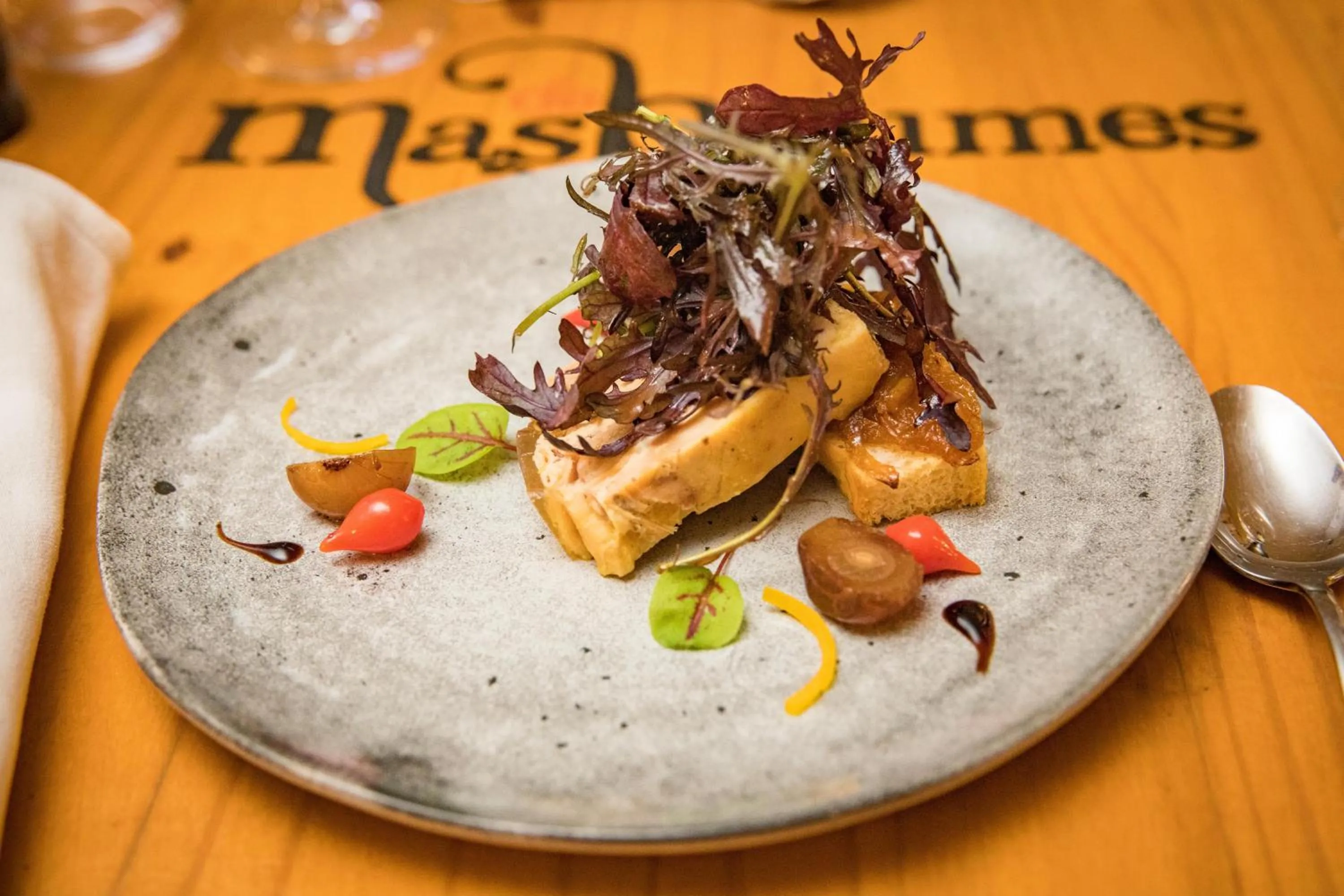 Restaurant/places to eat in Mas De Baumes