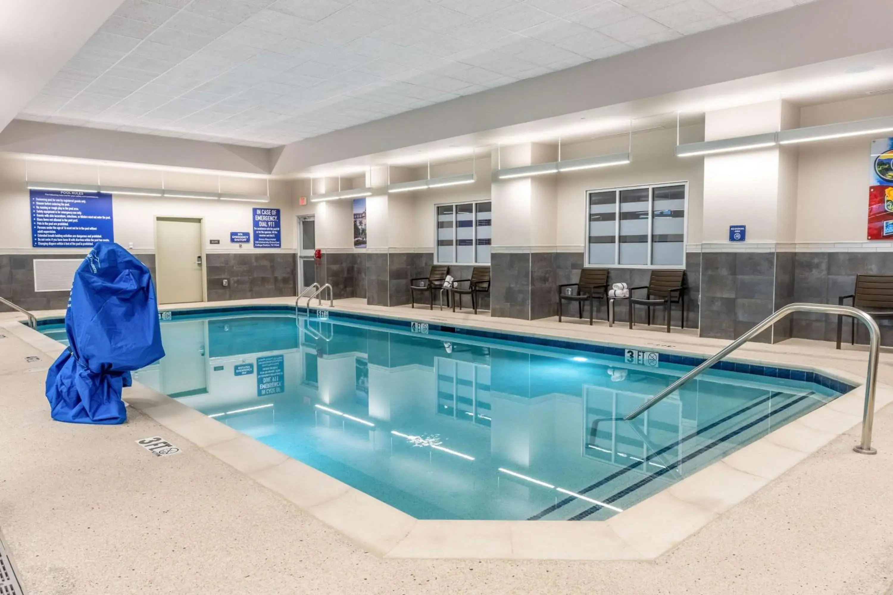 Pool view in Drury Plaza Hotel College Station Pool view in Drury Plaza Hotel College Station