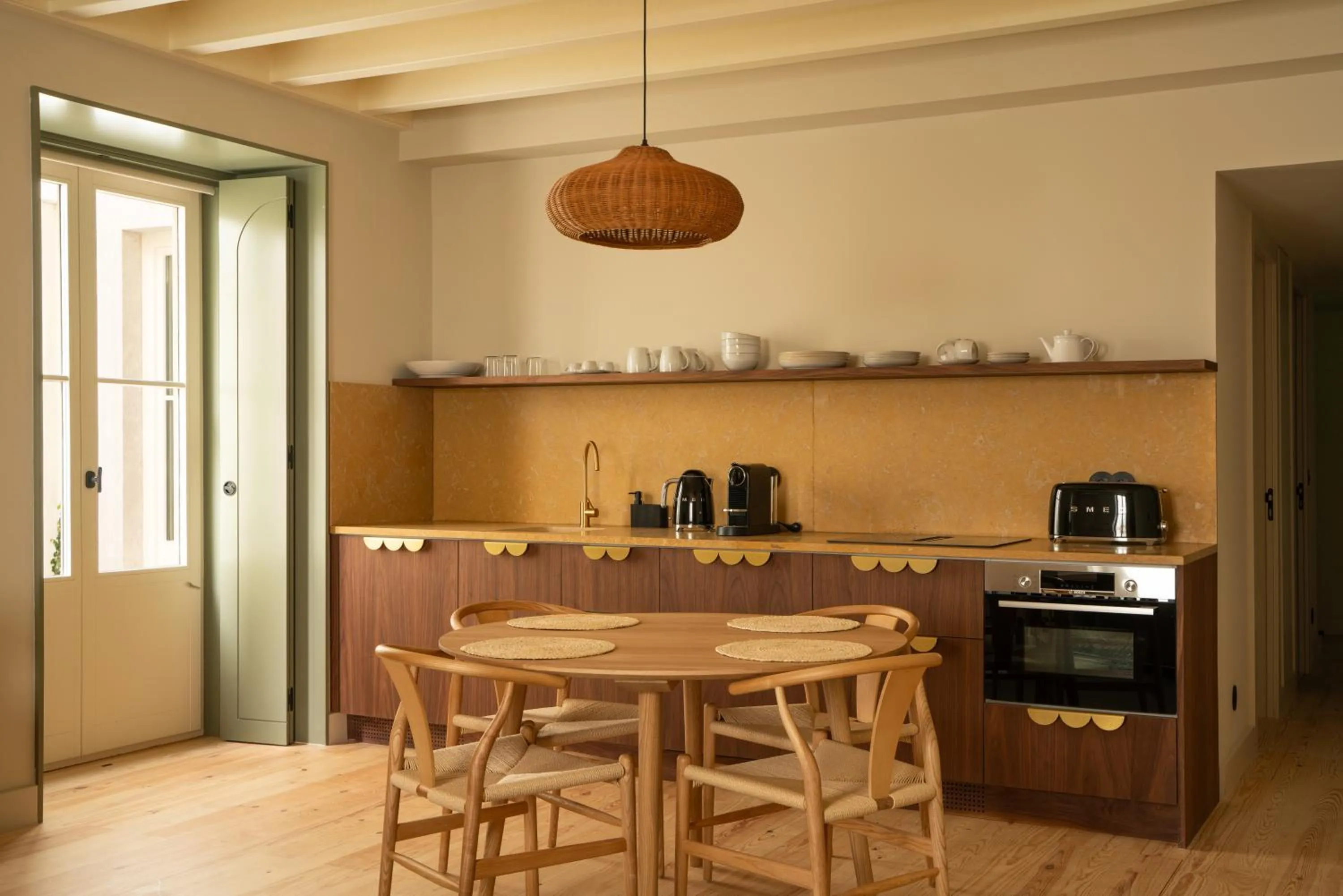 Coffee/tea facilities in The Verse