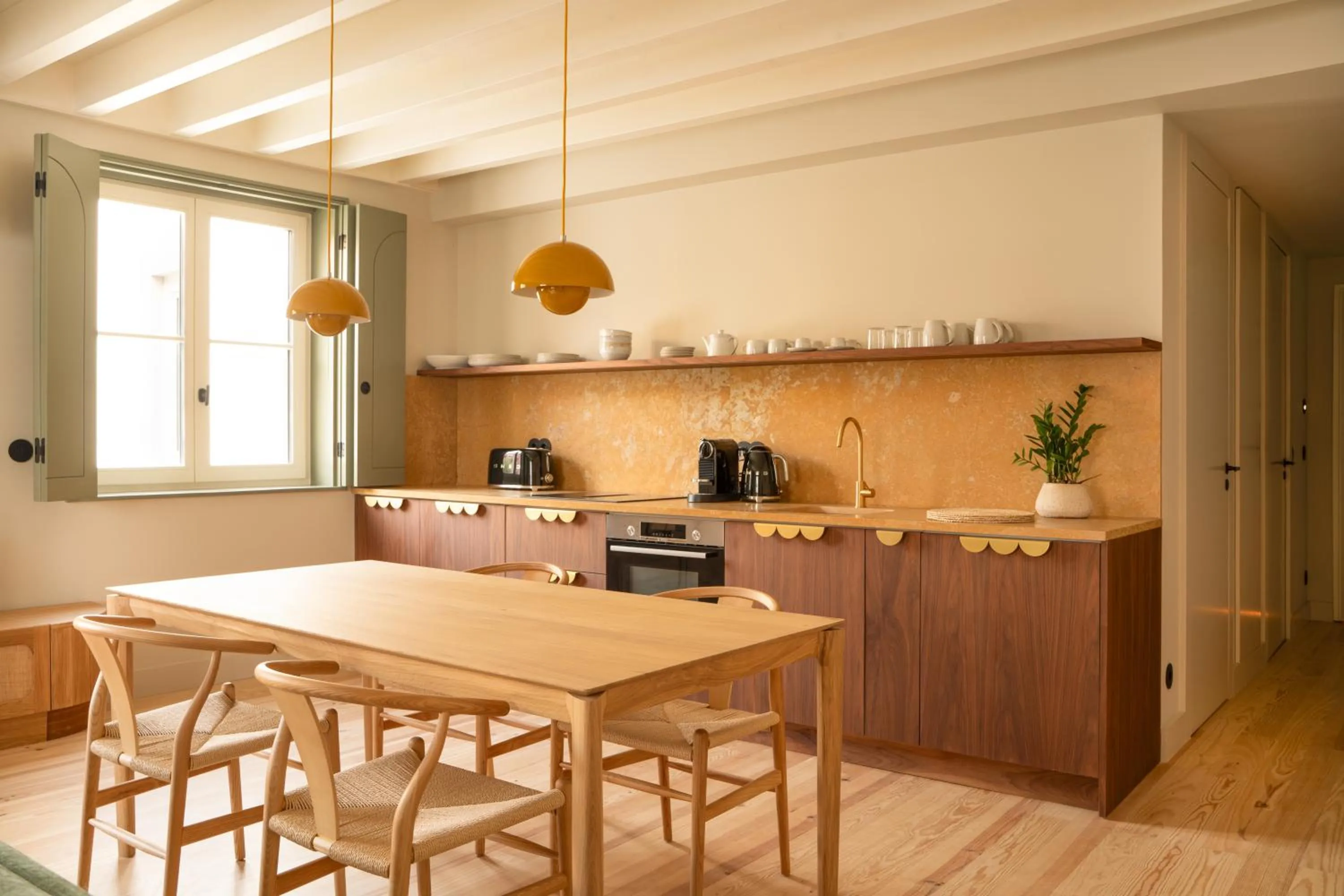 Coffee/tea facilities in The Verse