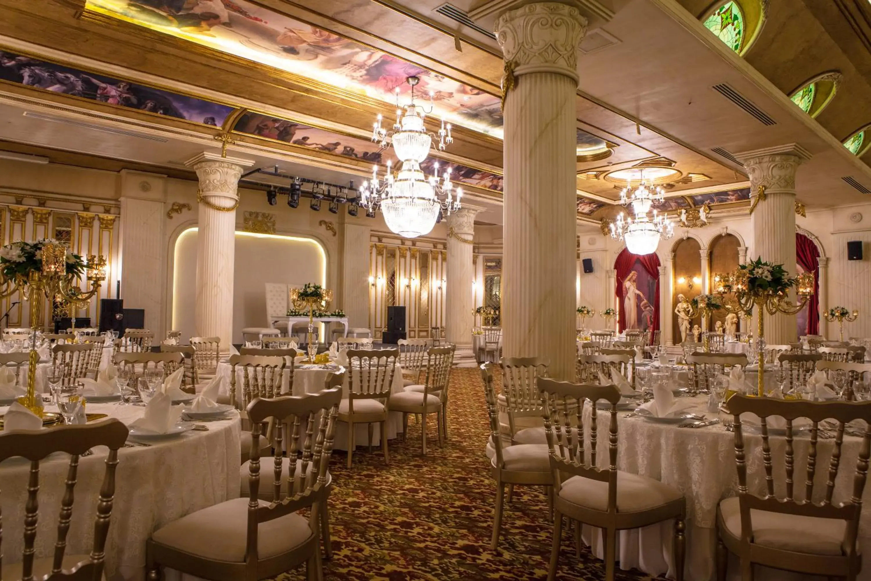 Restaurant/places to eat in Raymar Hotels Ankara Restaurant/places to eat in Raymar Hotels Ankara