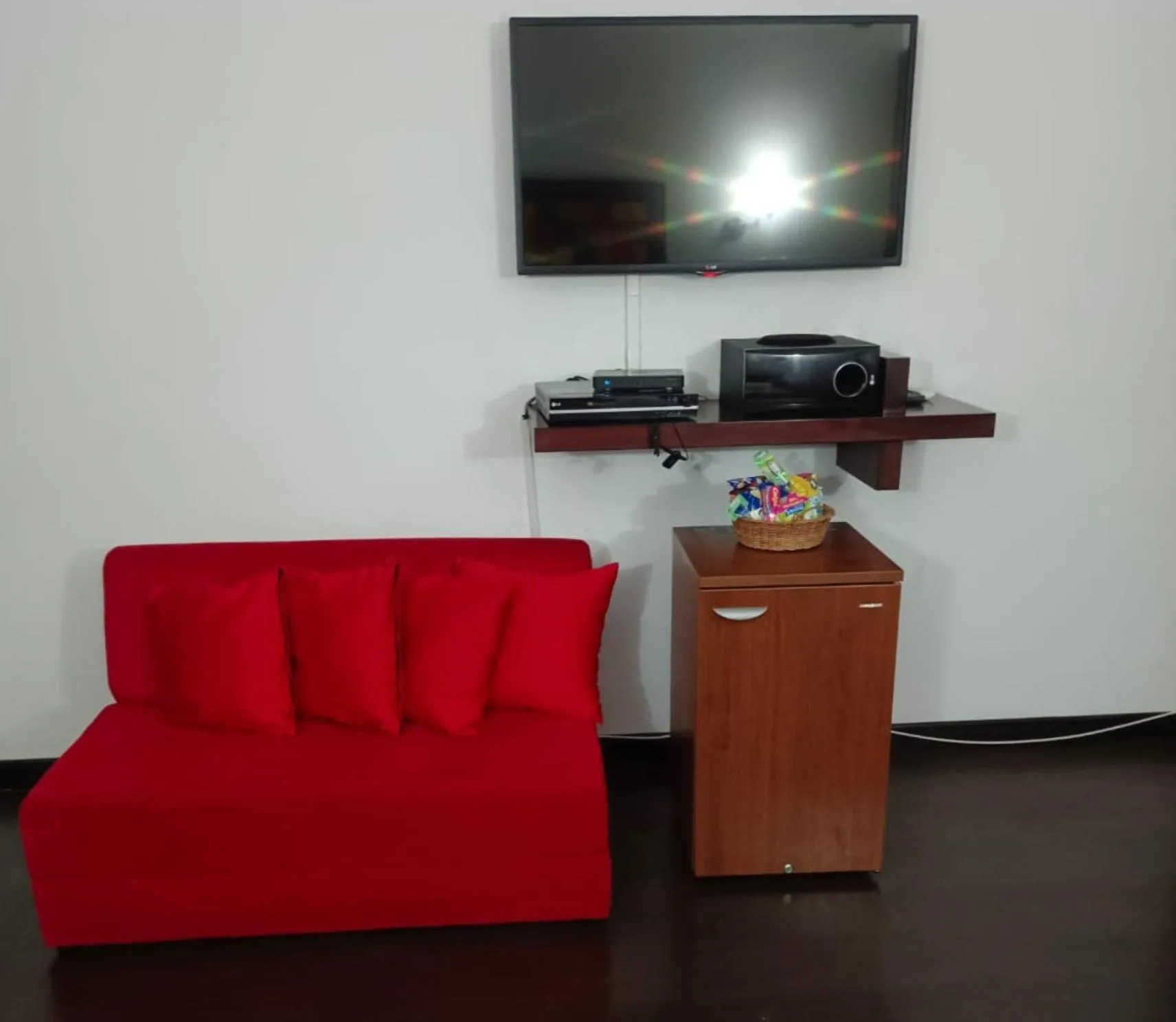 Communal lounge/ TV room in HBCF Hotel Boutique Casa Farallones de Santiago de Cali