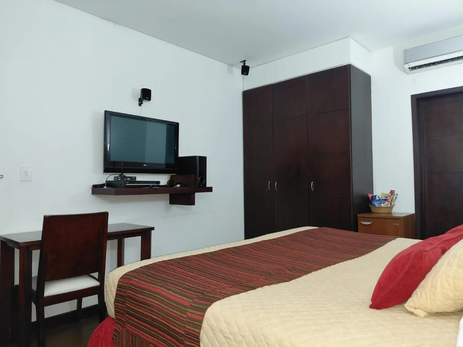 Bedroom in HBCF Hotel Boutique Casa Farallones de Santiago de Cali