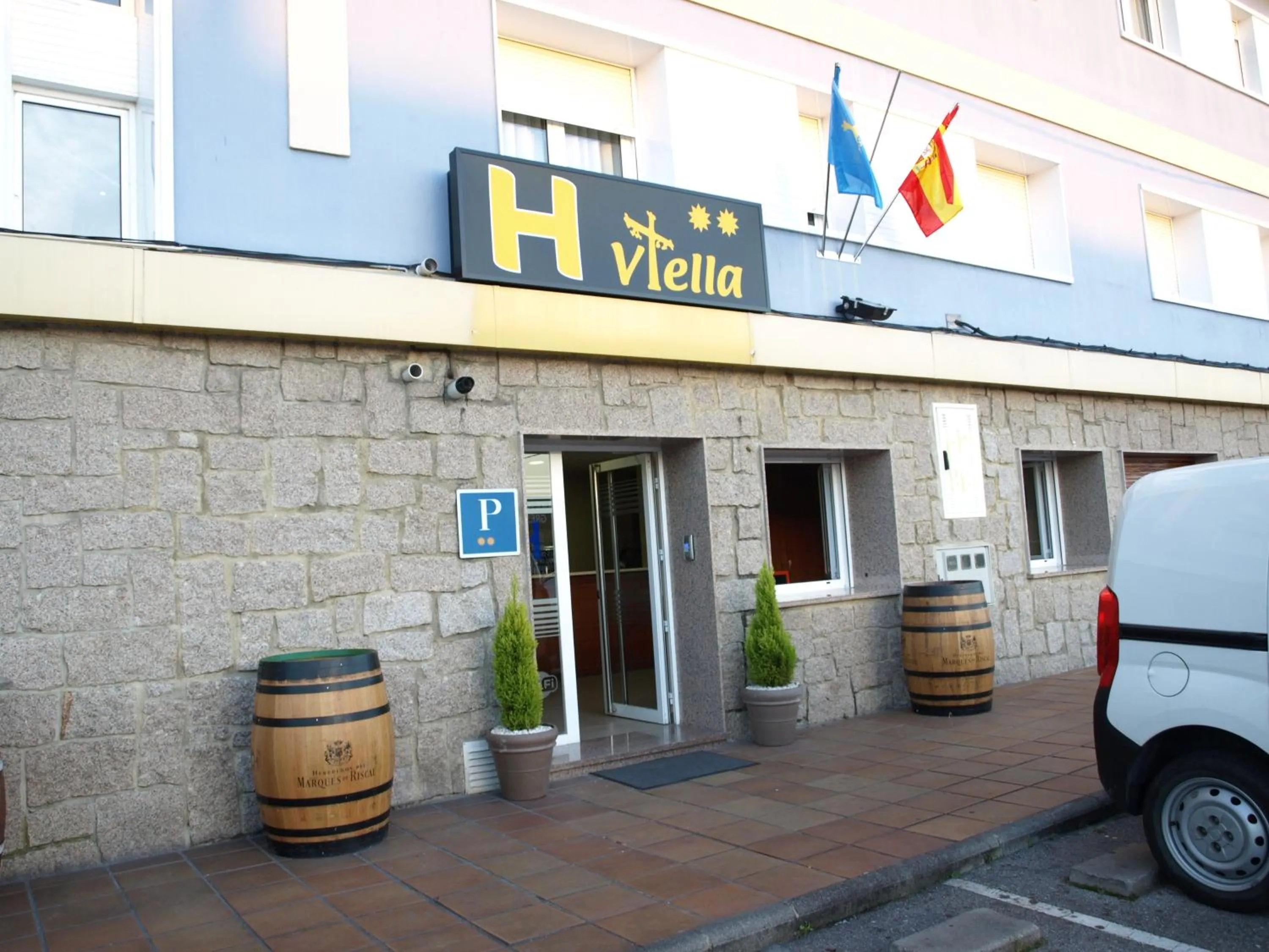 Facade/entrance in Pension Viella Asturias