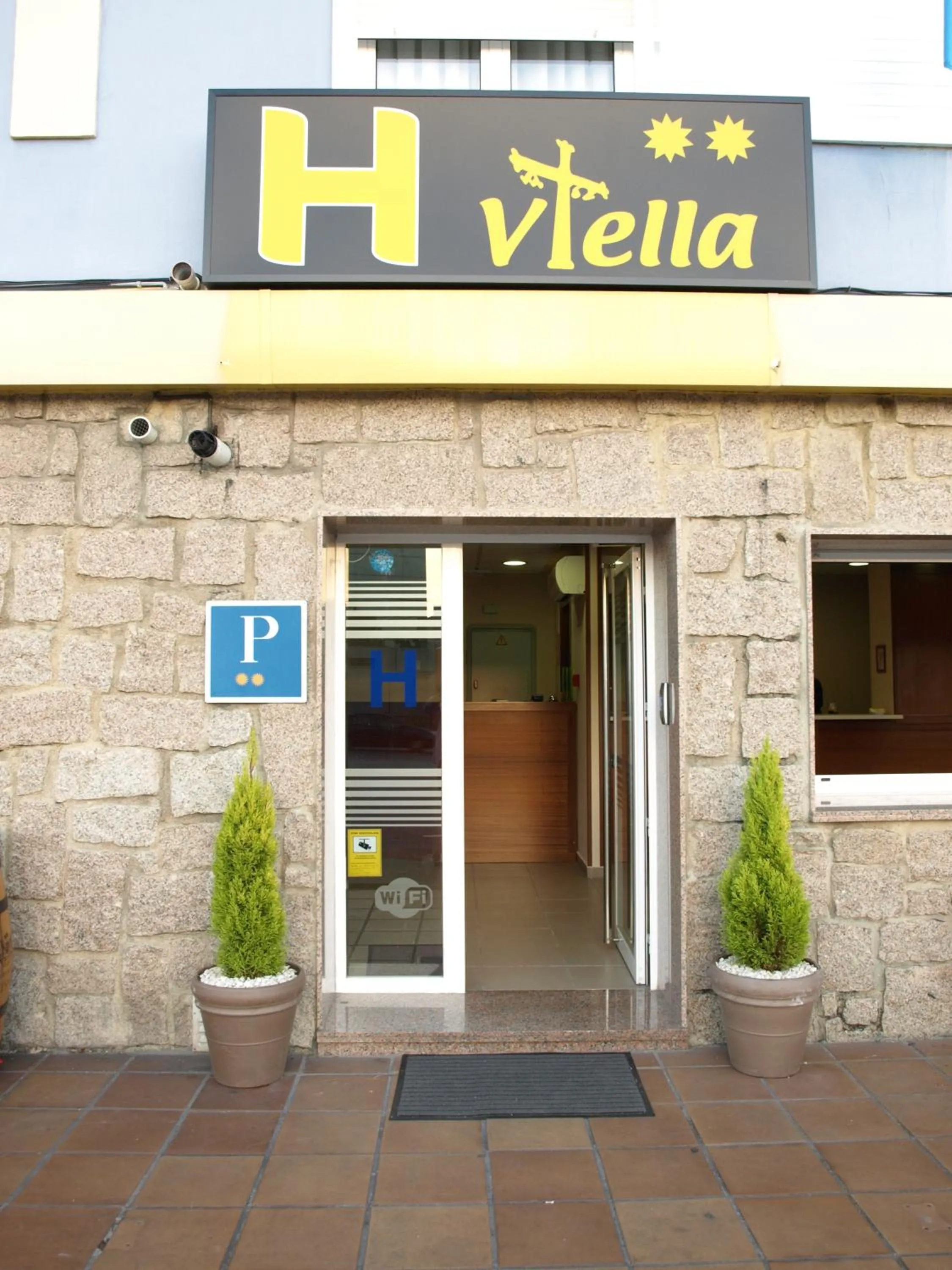 Facade/entrance in Pension Viella Asturias