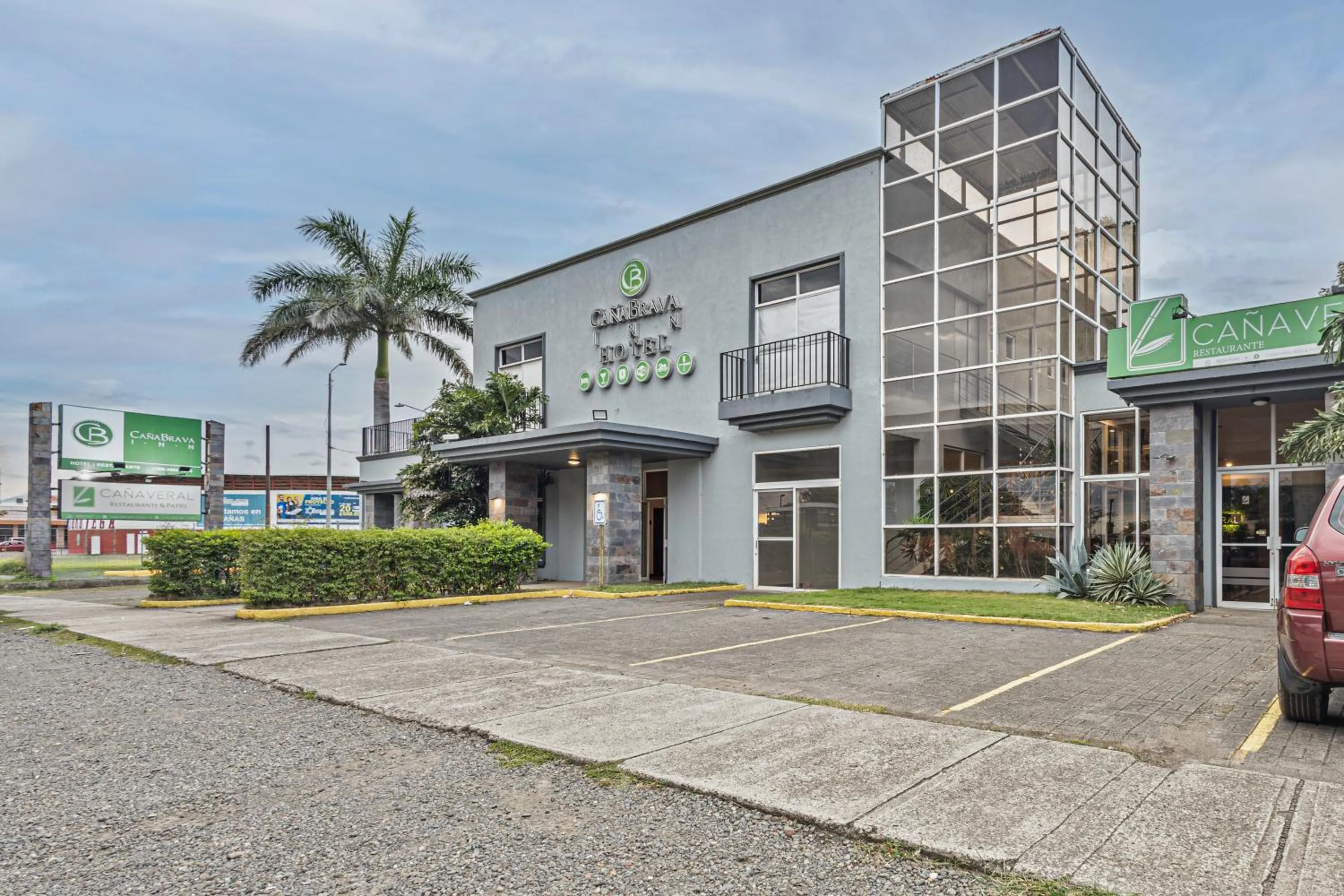 Property building in Hotel Caña Brava Inn
