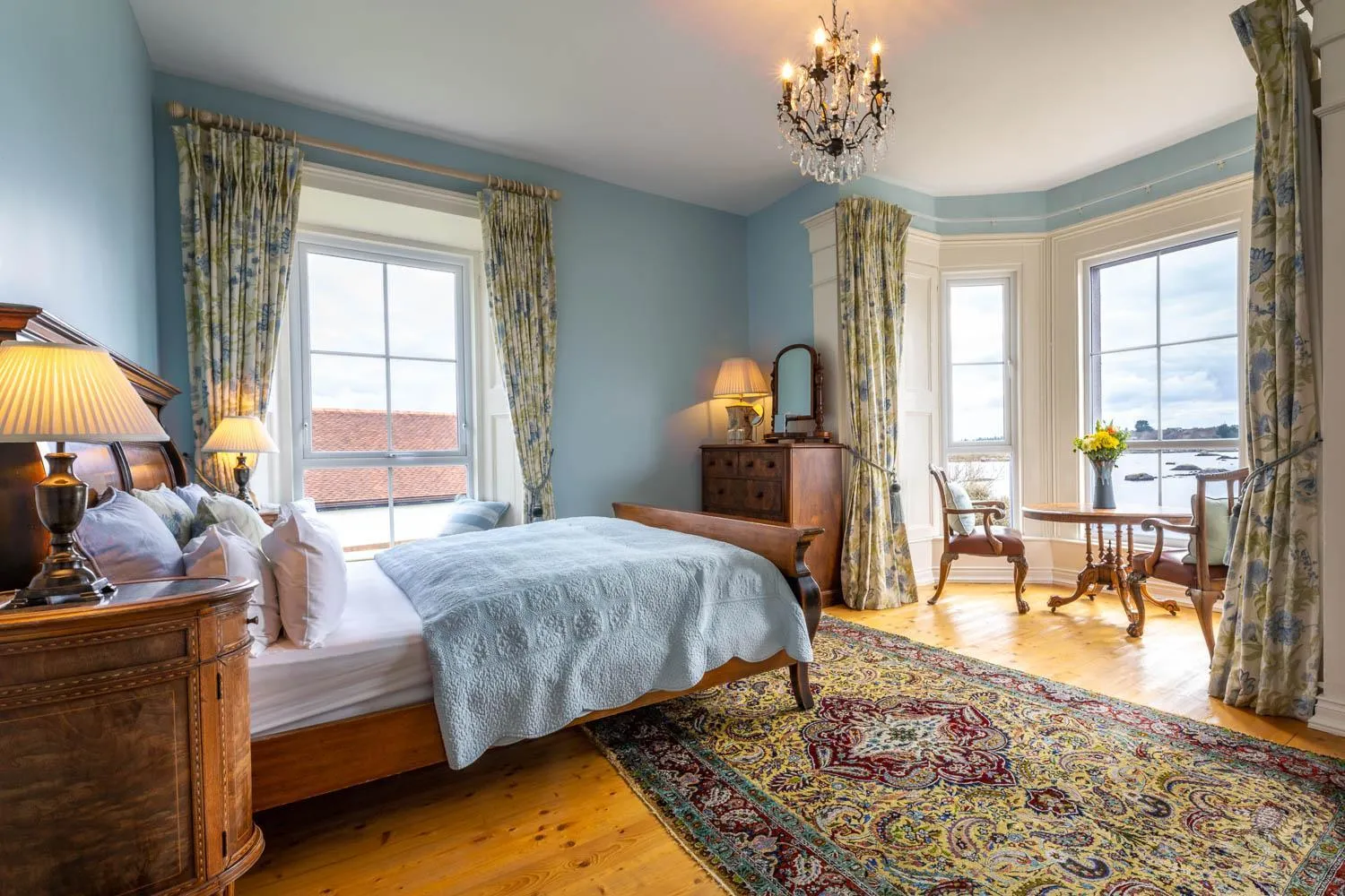 Bedroom, Bed in Screebe House