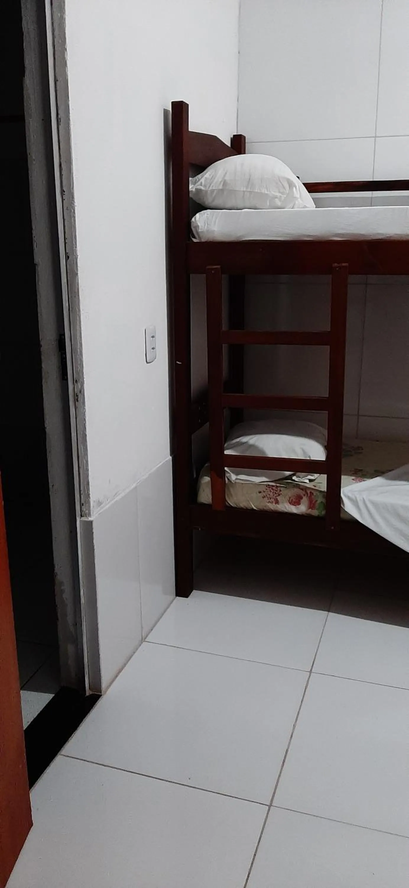 bunk bed, Bed in Hostel Em Boas Mãos