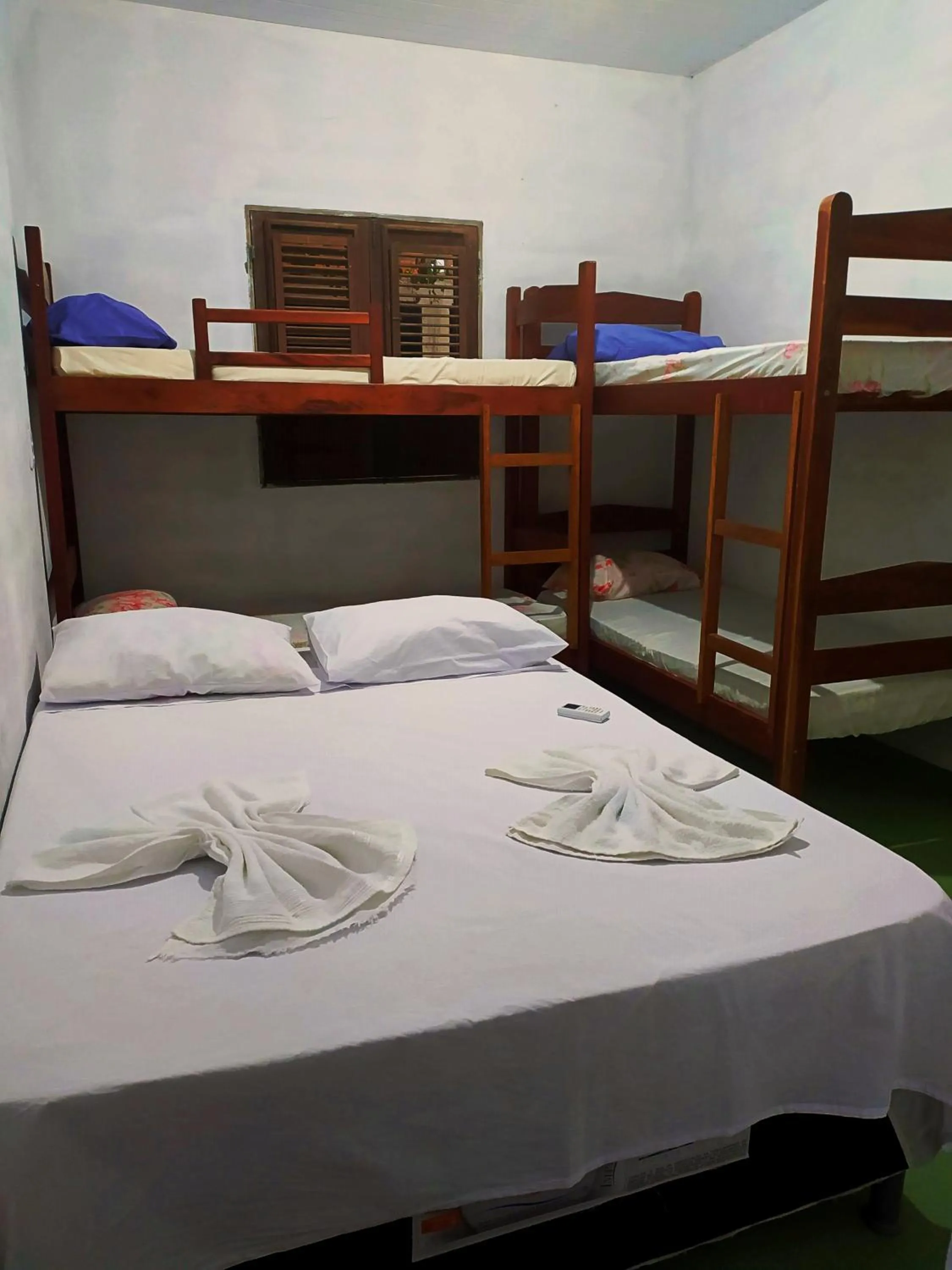 Bedroom, Bed in Hostel Em Boas Mãos