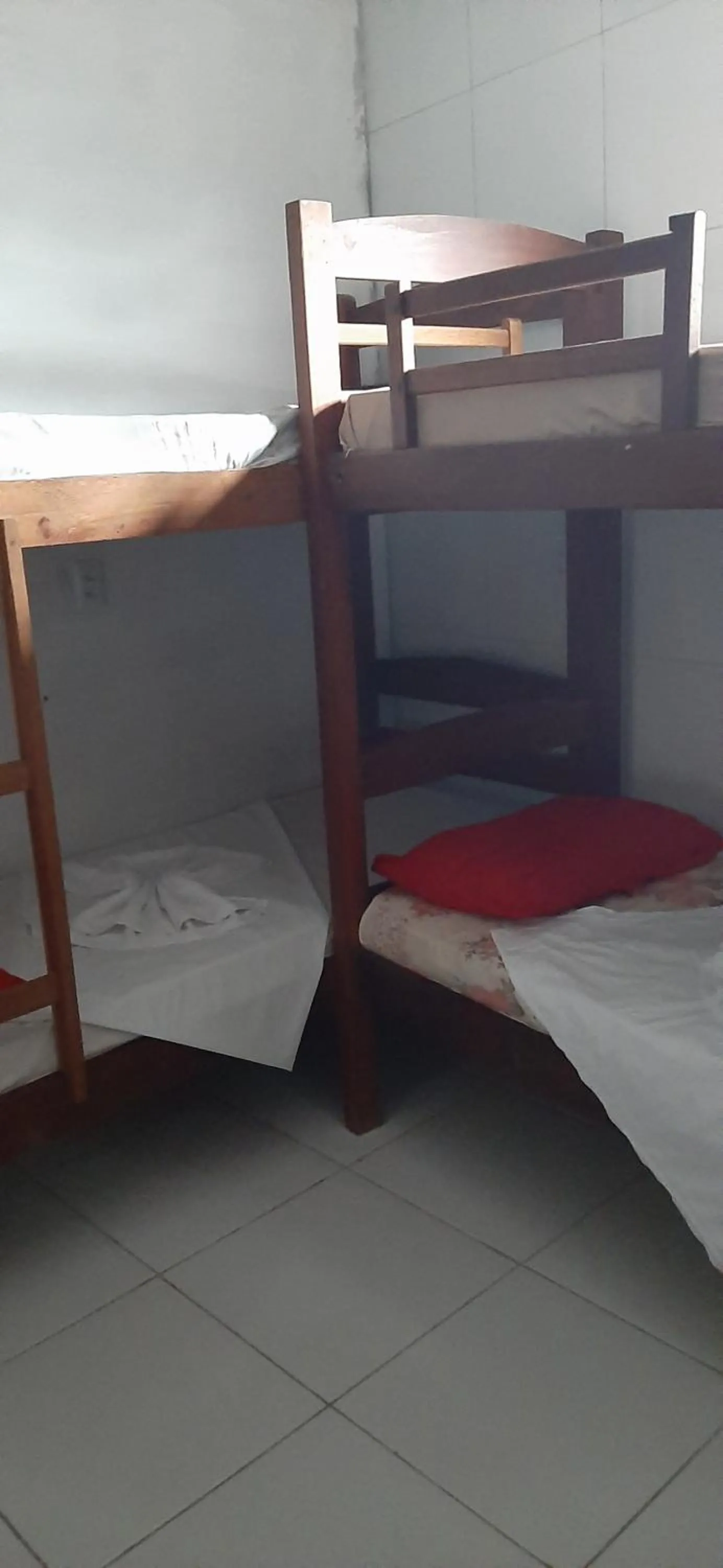 bunk bed, Bed in Hostel Em Boas Mãos