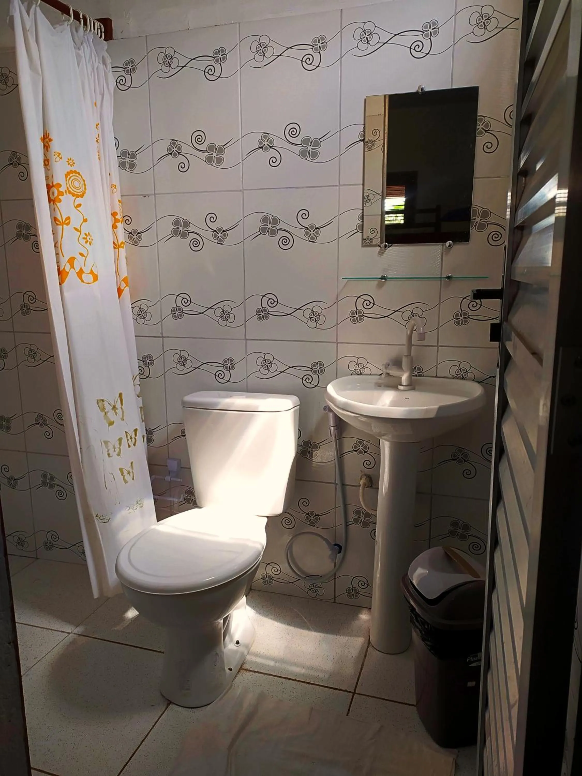 Bathroom in Hostel Em Boas Mãos