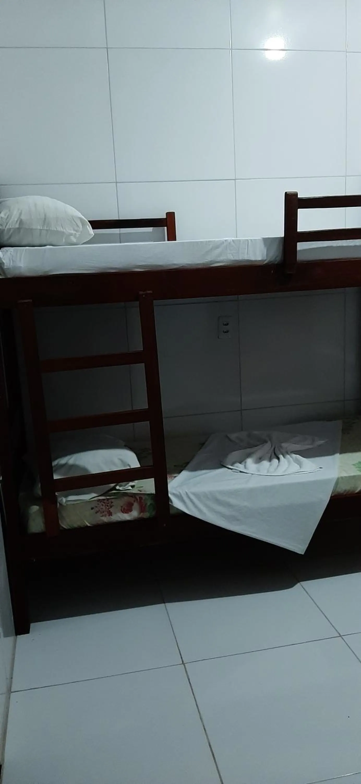 bunk bed, Bed in Hostel Em Boas Mãos