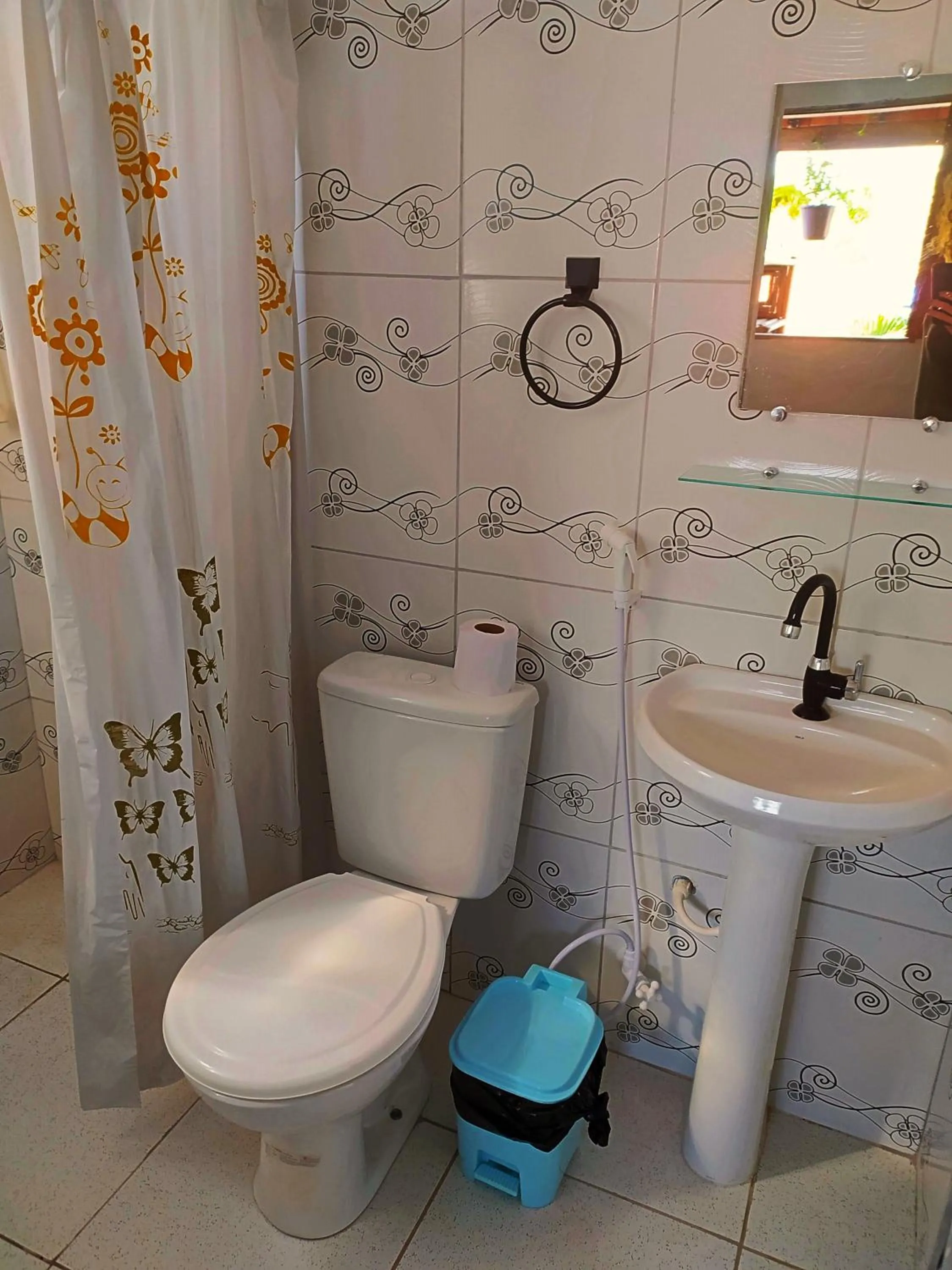 Bathroom in Hostel Em Boas Mãos