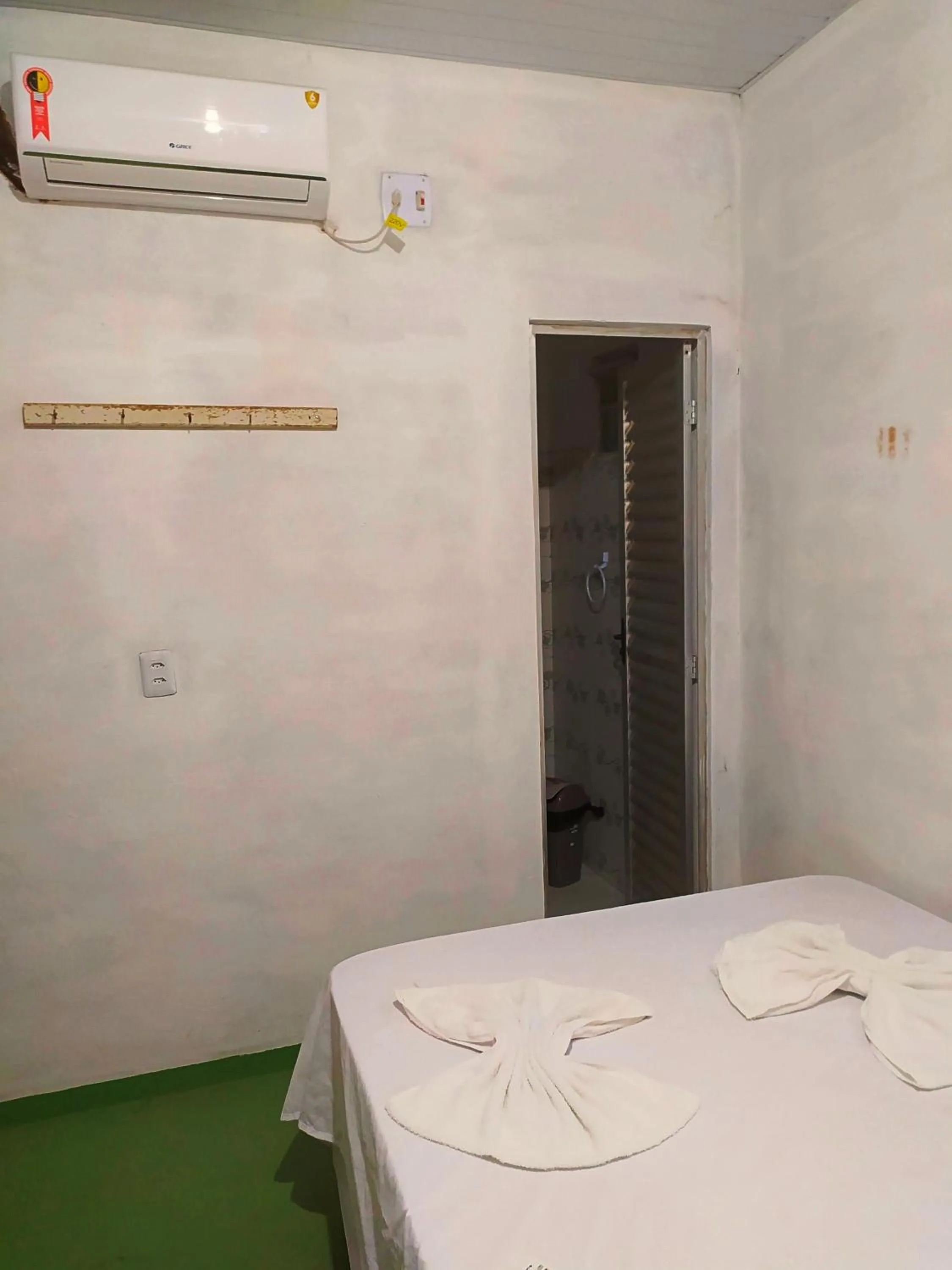 Bedroom, Bed in Hostel Em Boas Mãos