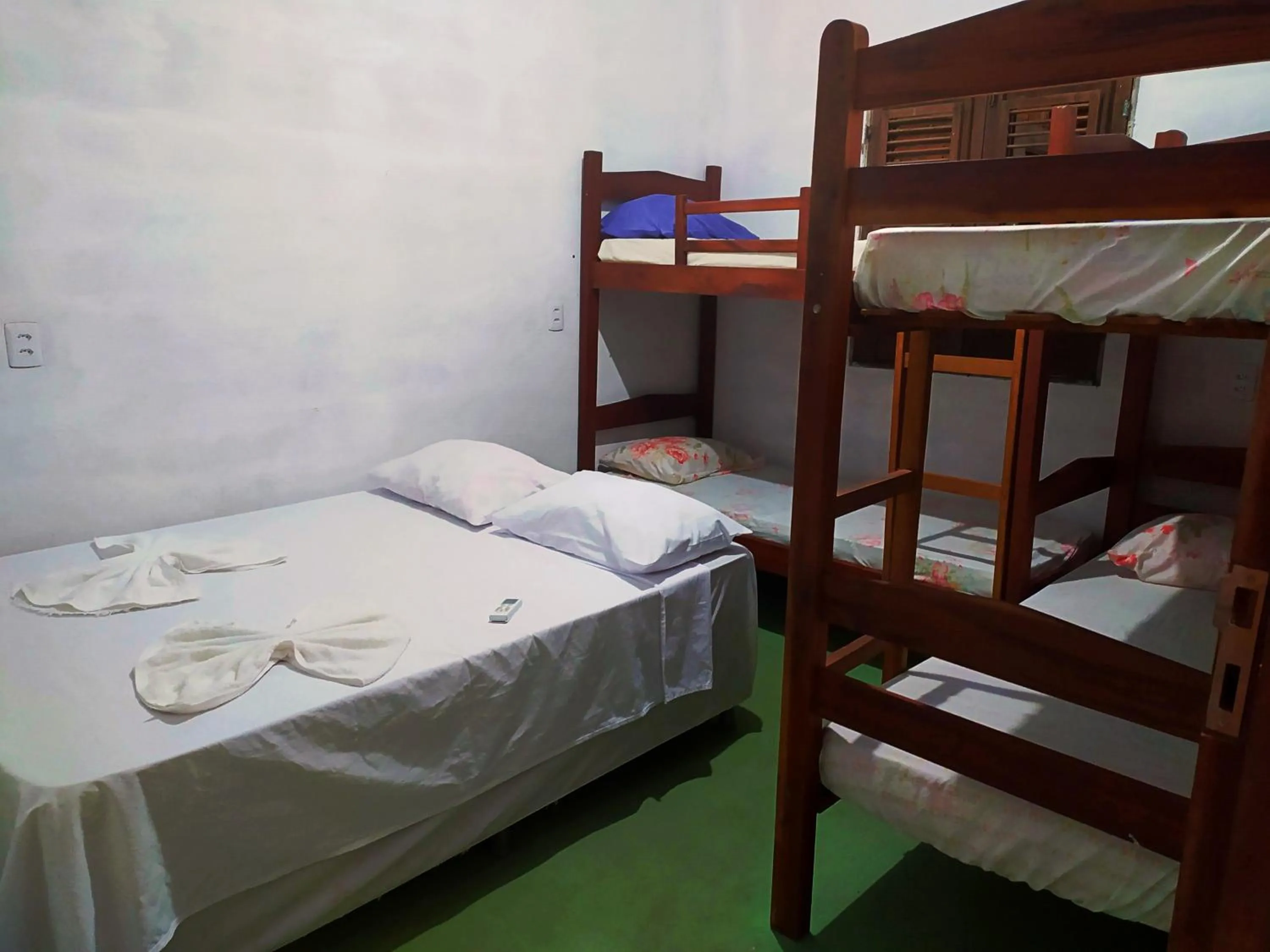 Bedroom, Bed in Hostel Em Boas Mãos