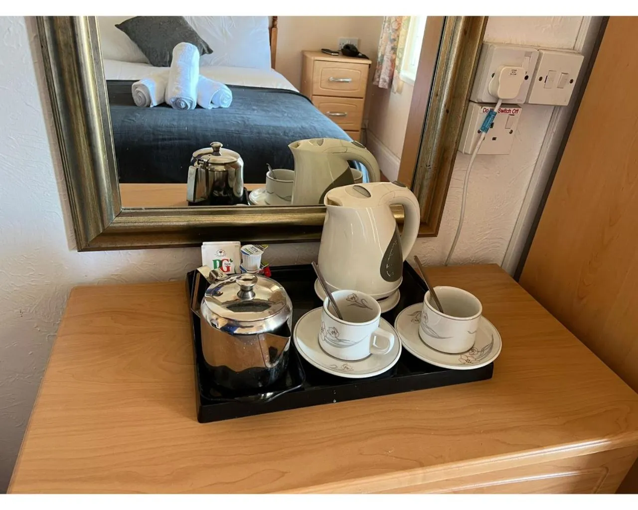 Bedroom, Bed in Cambria Hotel