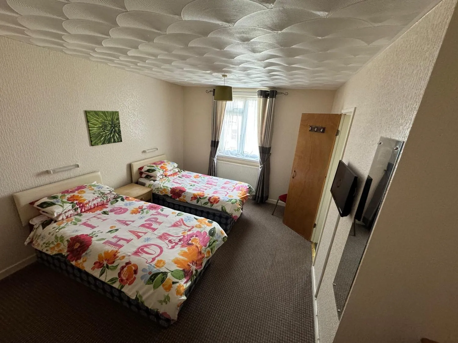 Bedroom, Bed in Cambria Hotel