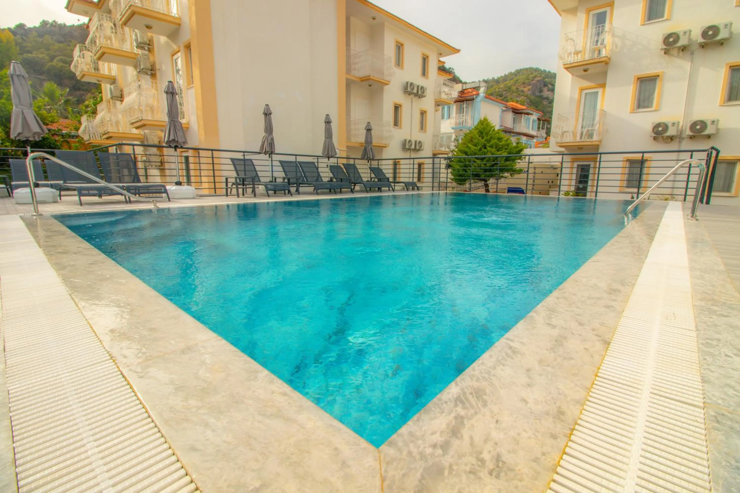 Celeste Hotel