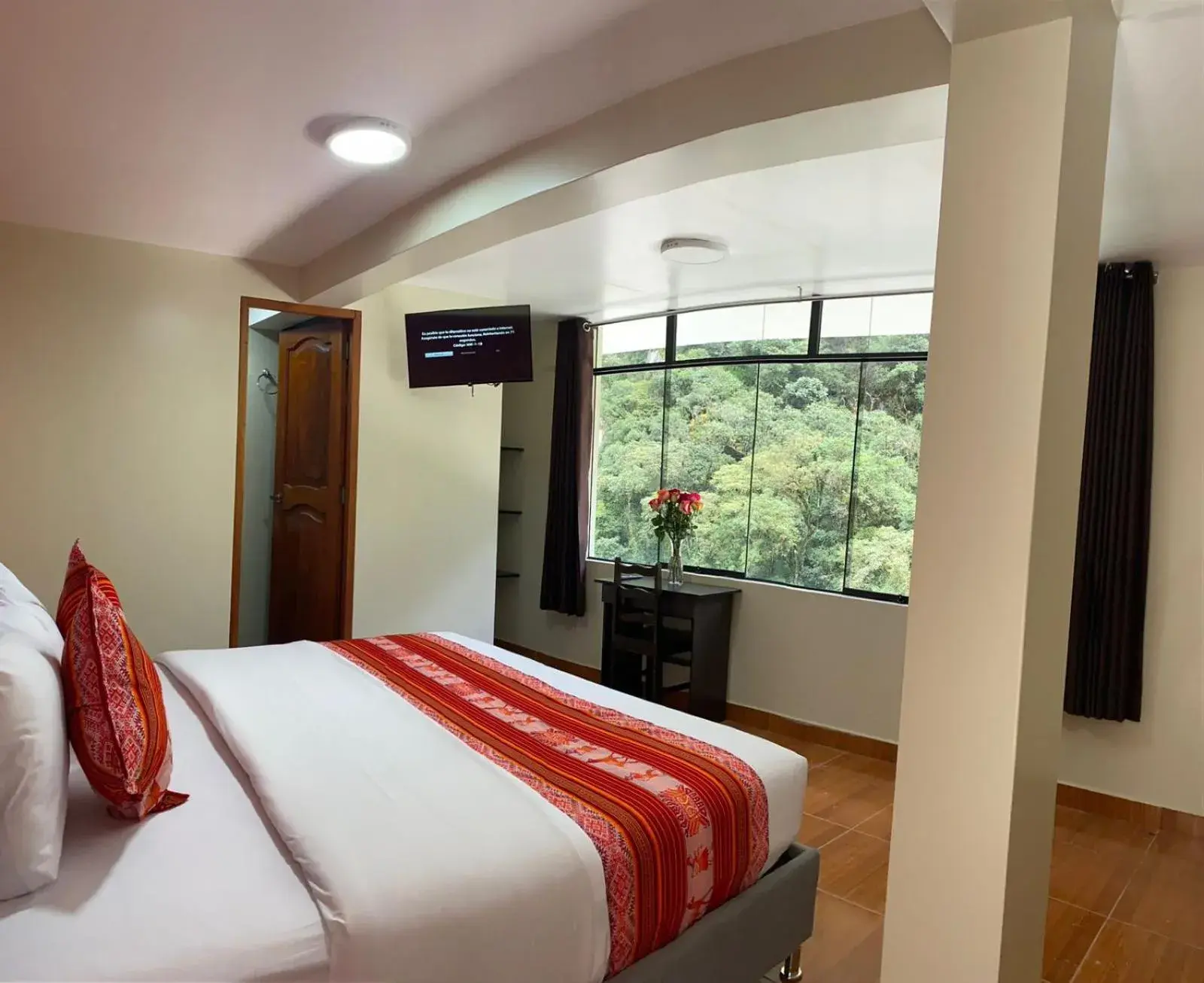 Standard Queen Room in Hotel Horizonte Standard Queen Room in Hotel Horizonte