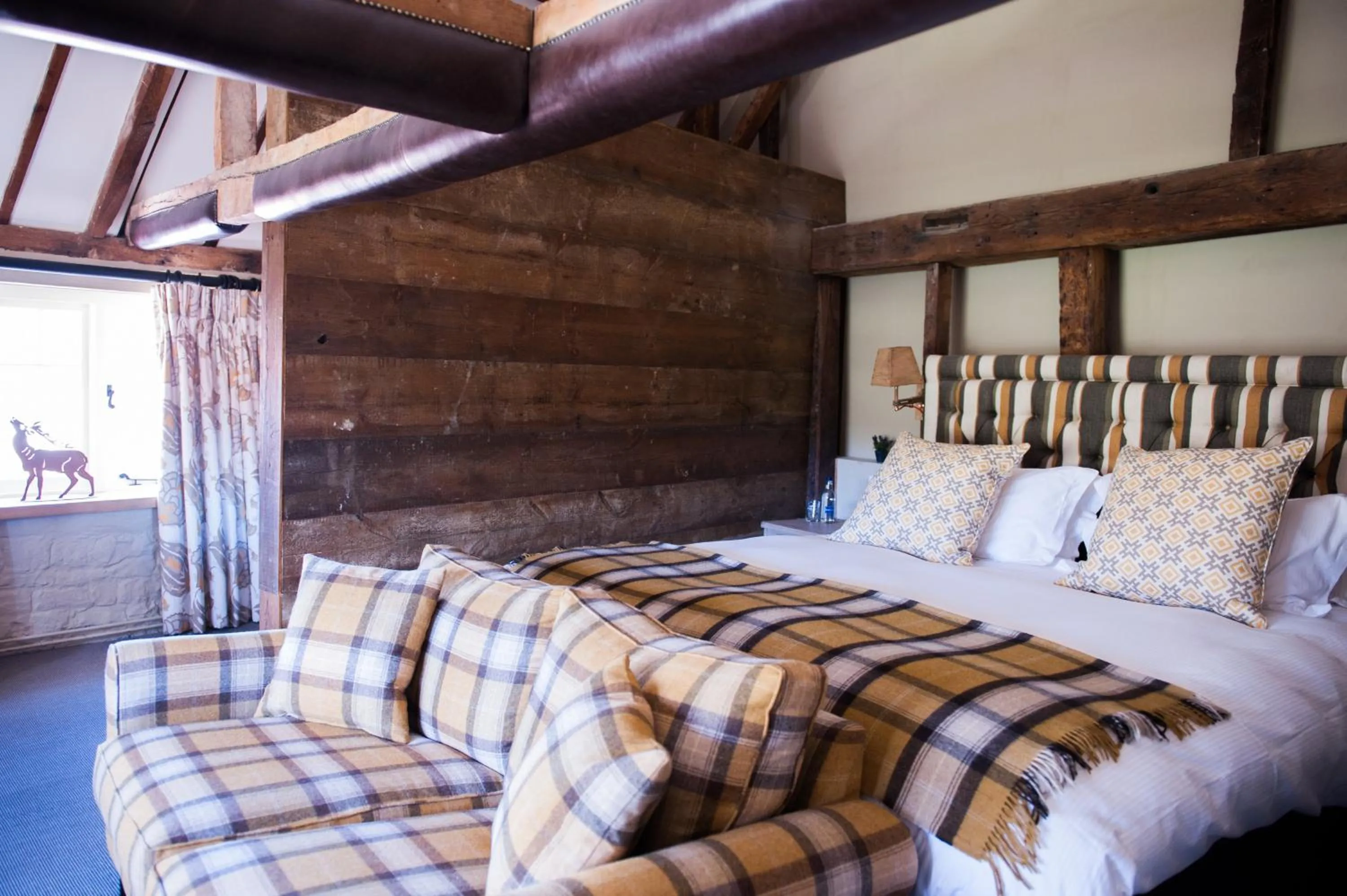 Bedroom, Bed in The White Hart, South Harting