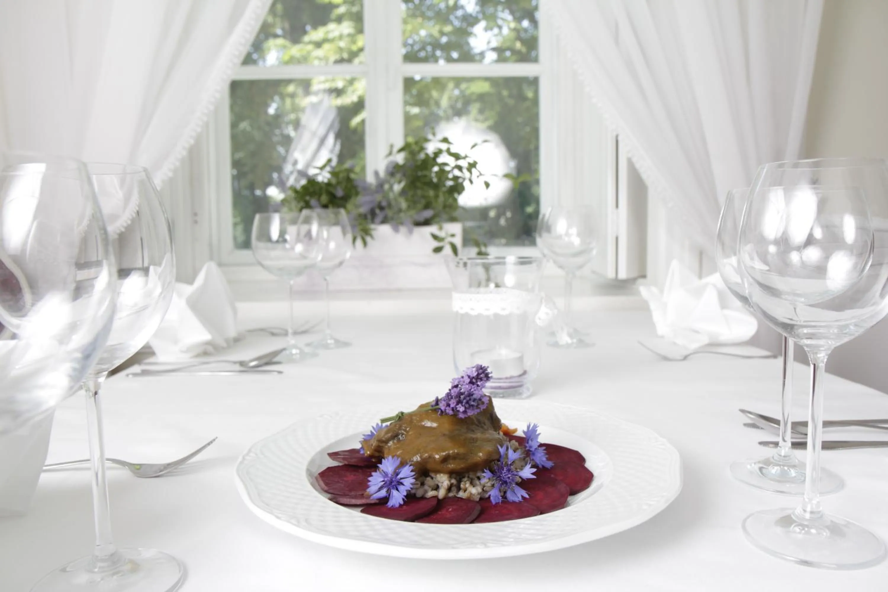 Restaurant/places to eat in Lawendowy Dworek