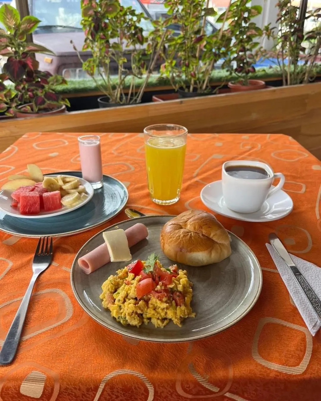 Restaurant/places to eat in Hotel El Cisne Internacional