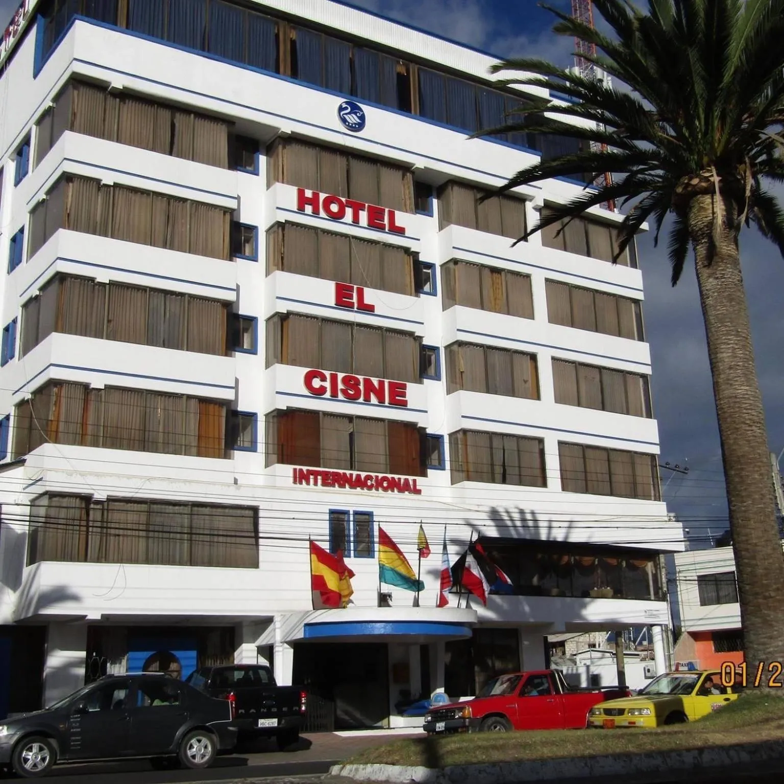 Property building in Hotel El Cisne Internacional