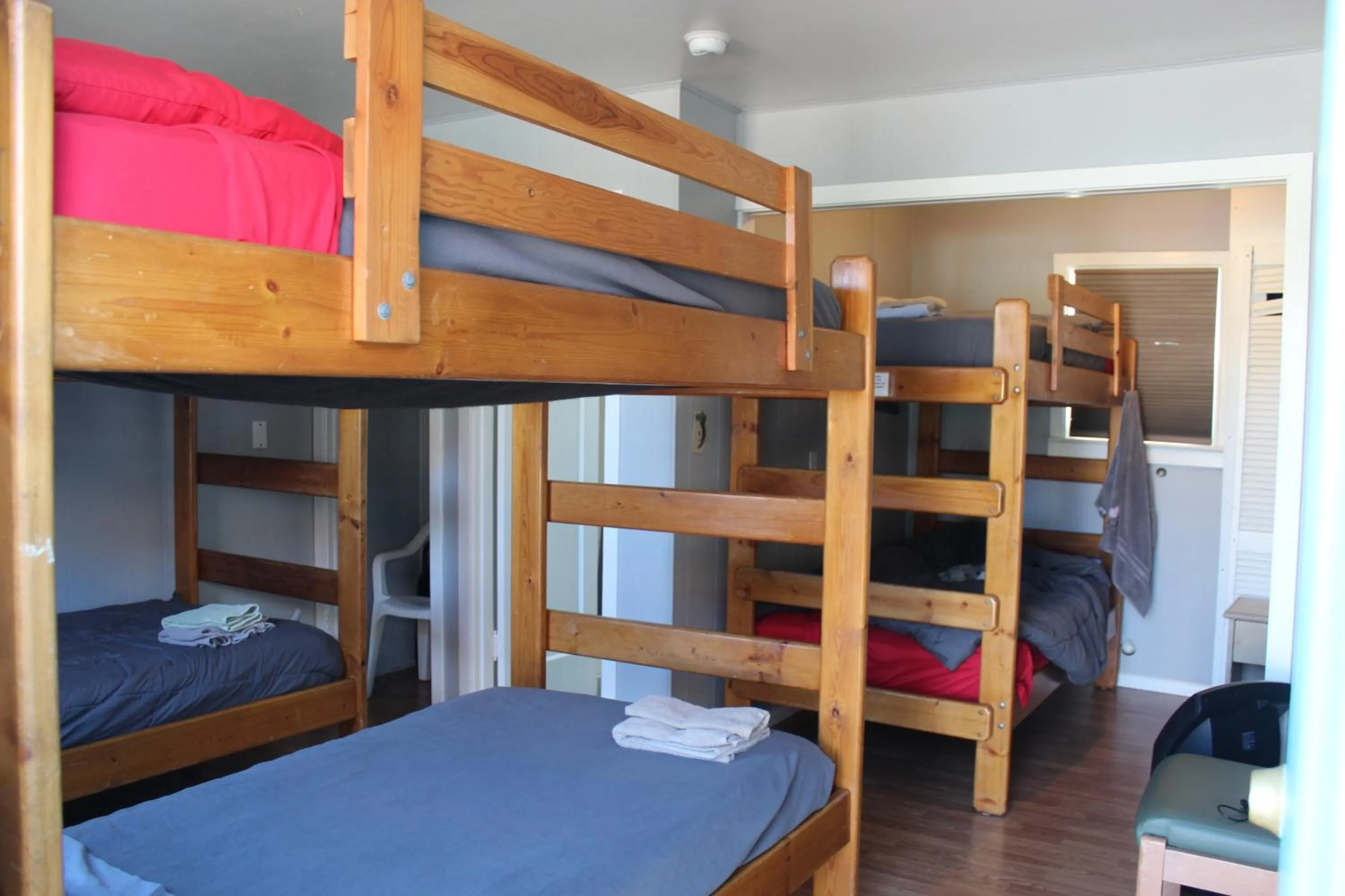 Photo of the whole room, Bed in Seaside International Hostel