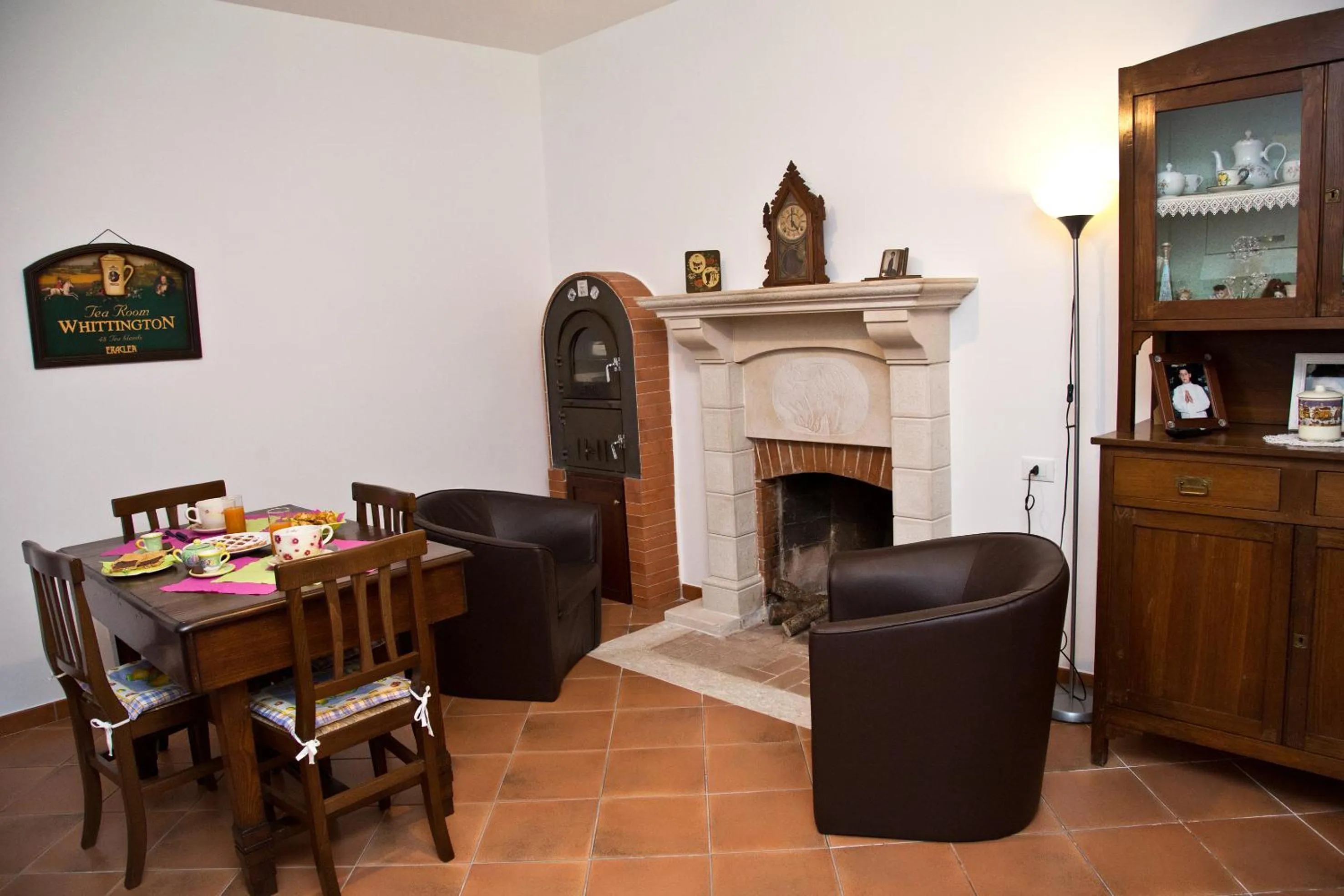 Communal lounge/ TV room in B&B Il Tiglio