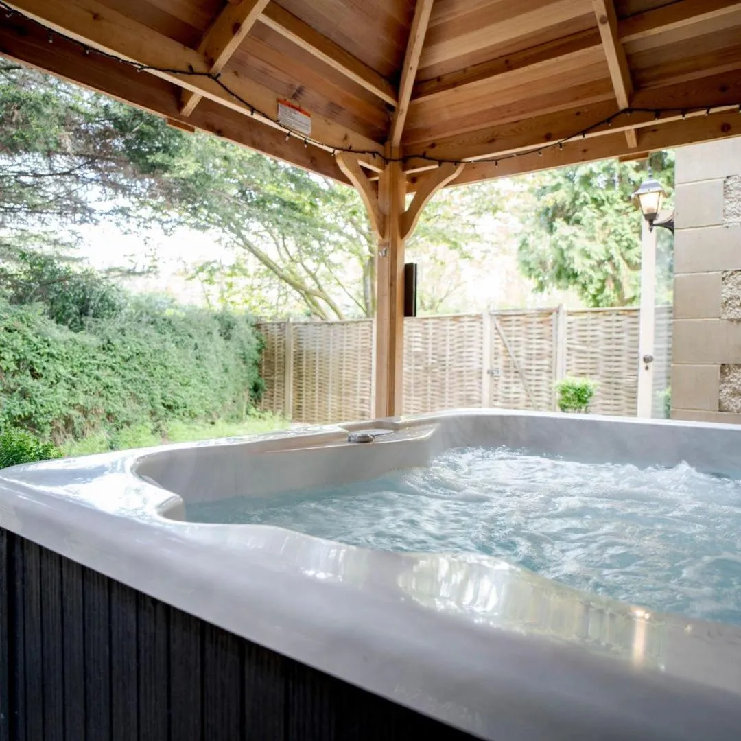 The Hare & Hounds Hotel