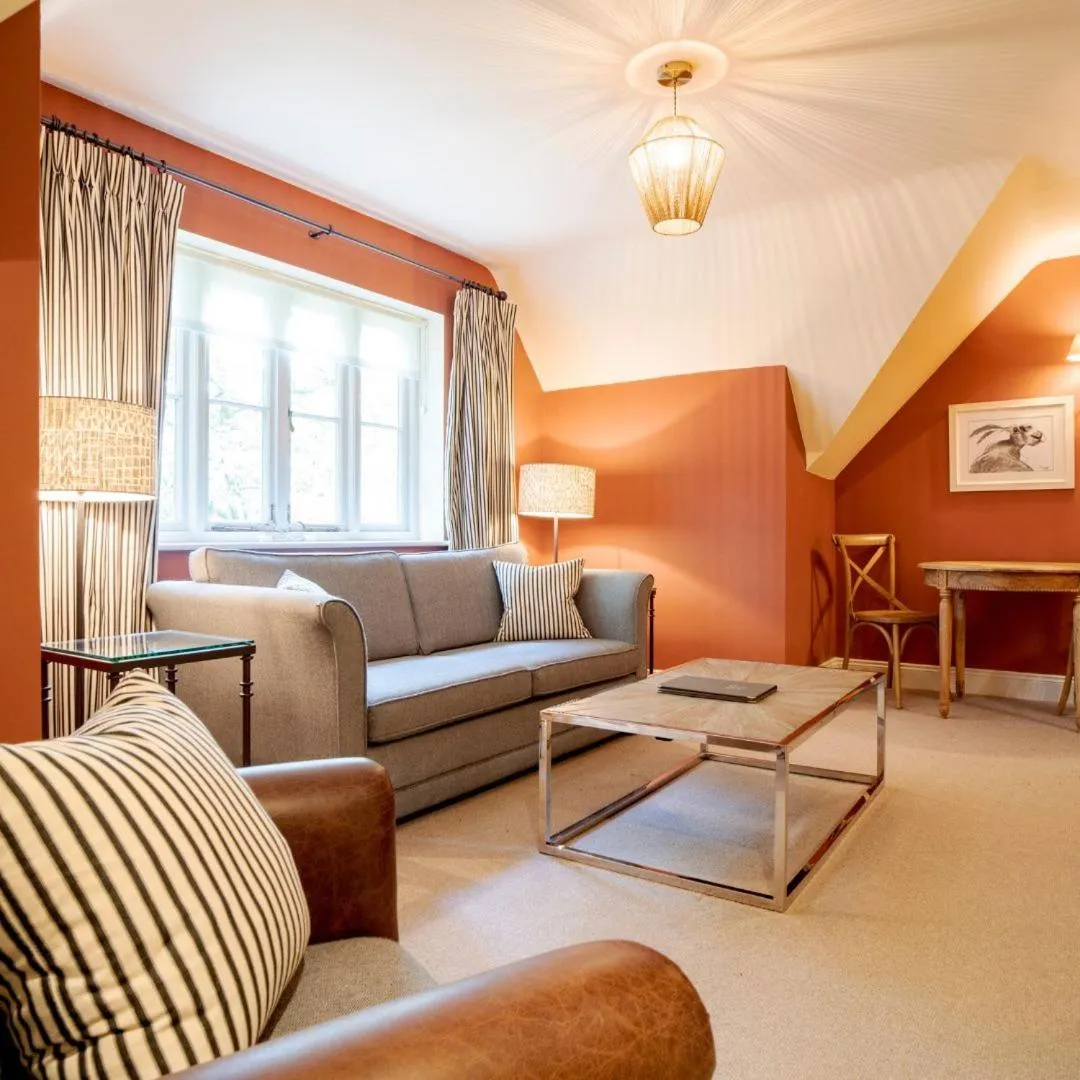 The Hare & Hounds Hotel