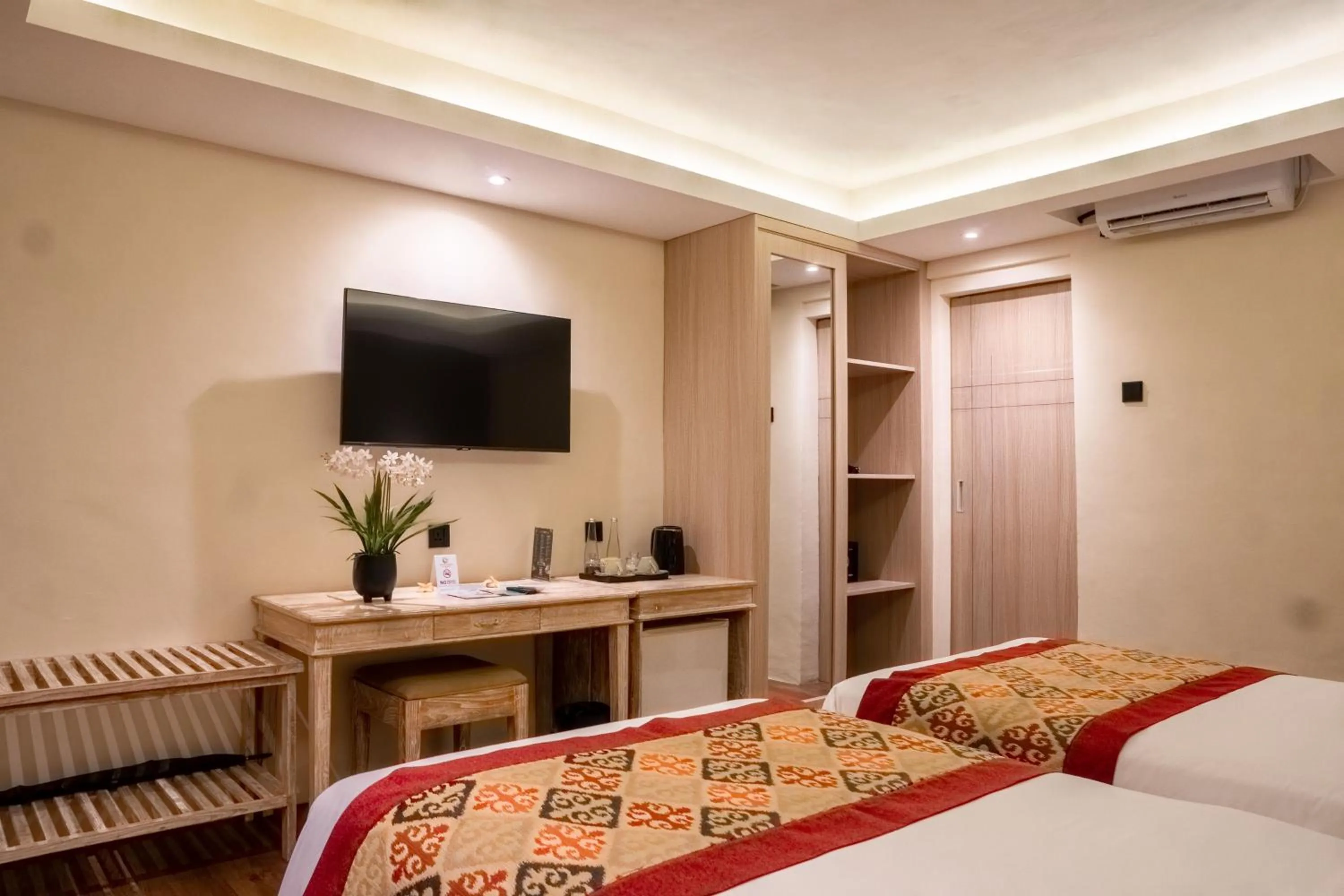 TV and multimedia, Bed in Lovina Haven Boutique Resort