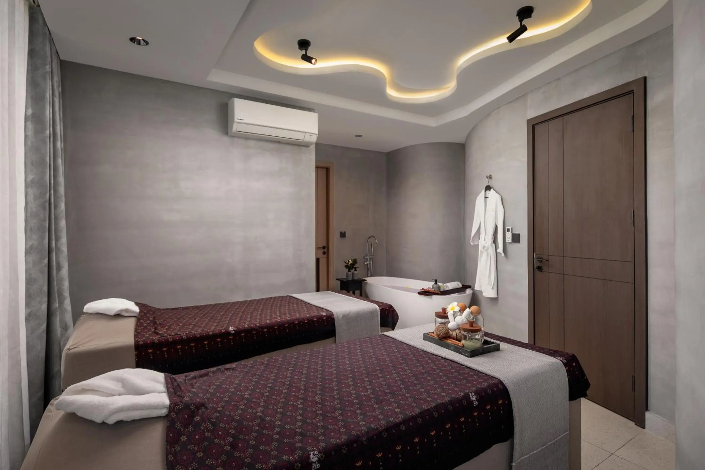 Spa and wellness centre/facilities, Bed in Chaiya Palace Hotel Spa and wellness centre/facilities, Bed in Chaiya Palace Hotel