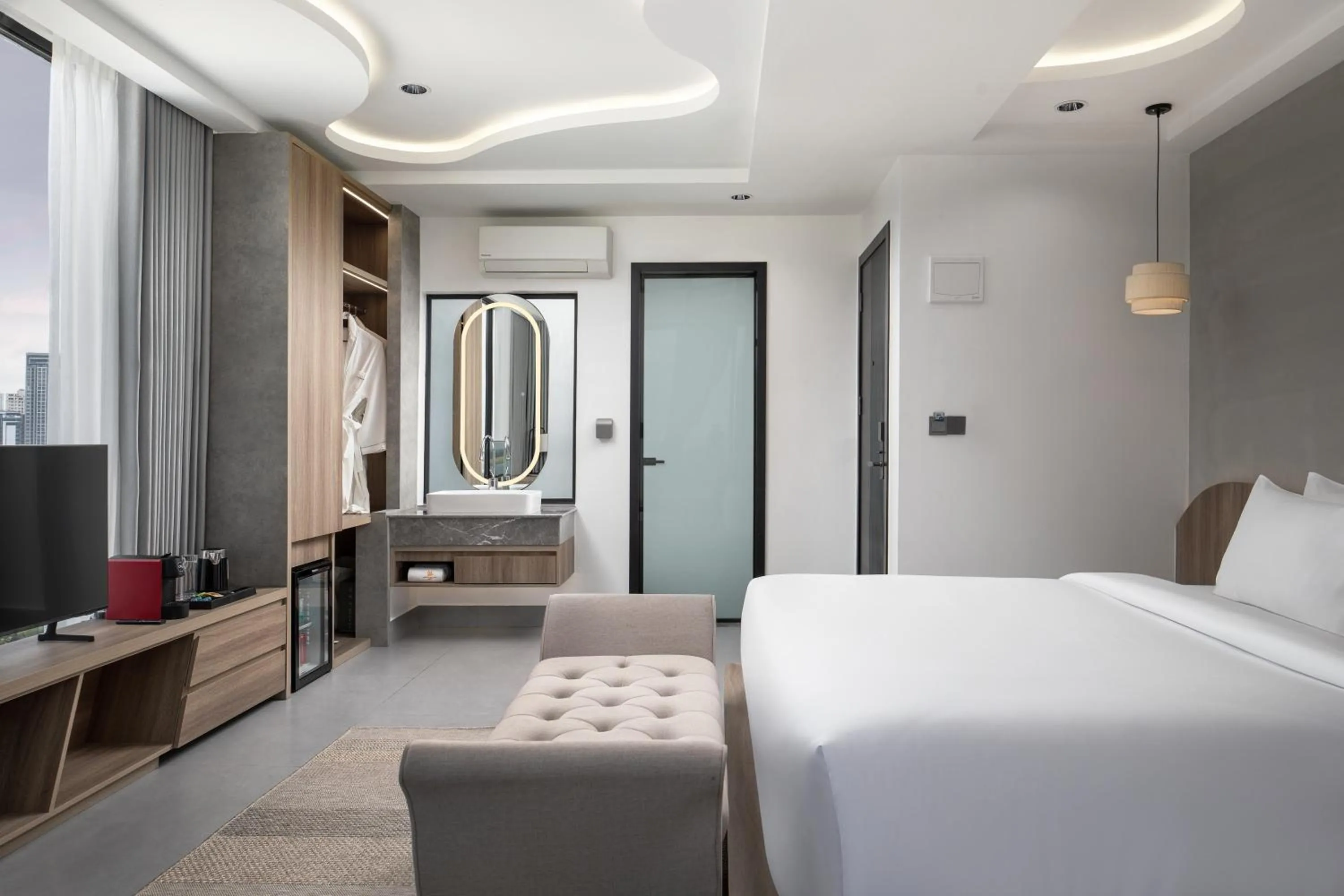 Bed in Chaiya Palace Hotel