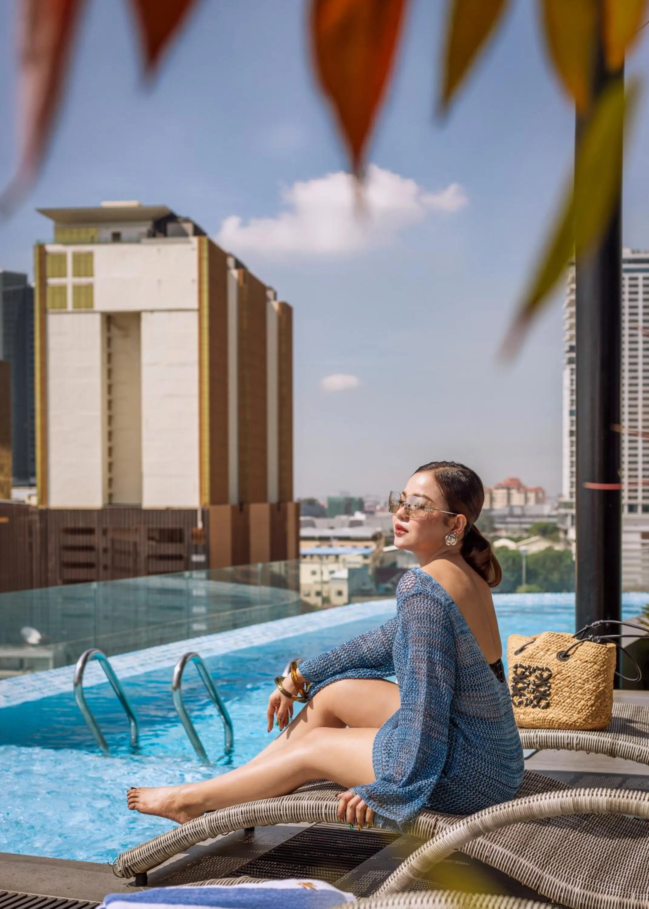 Swimming pool in Chaiya Palace Hotel