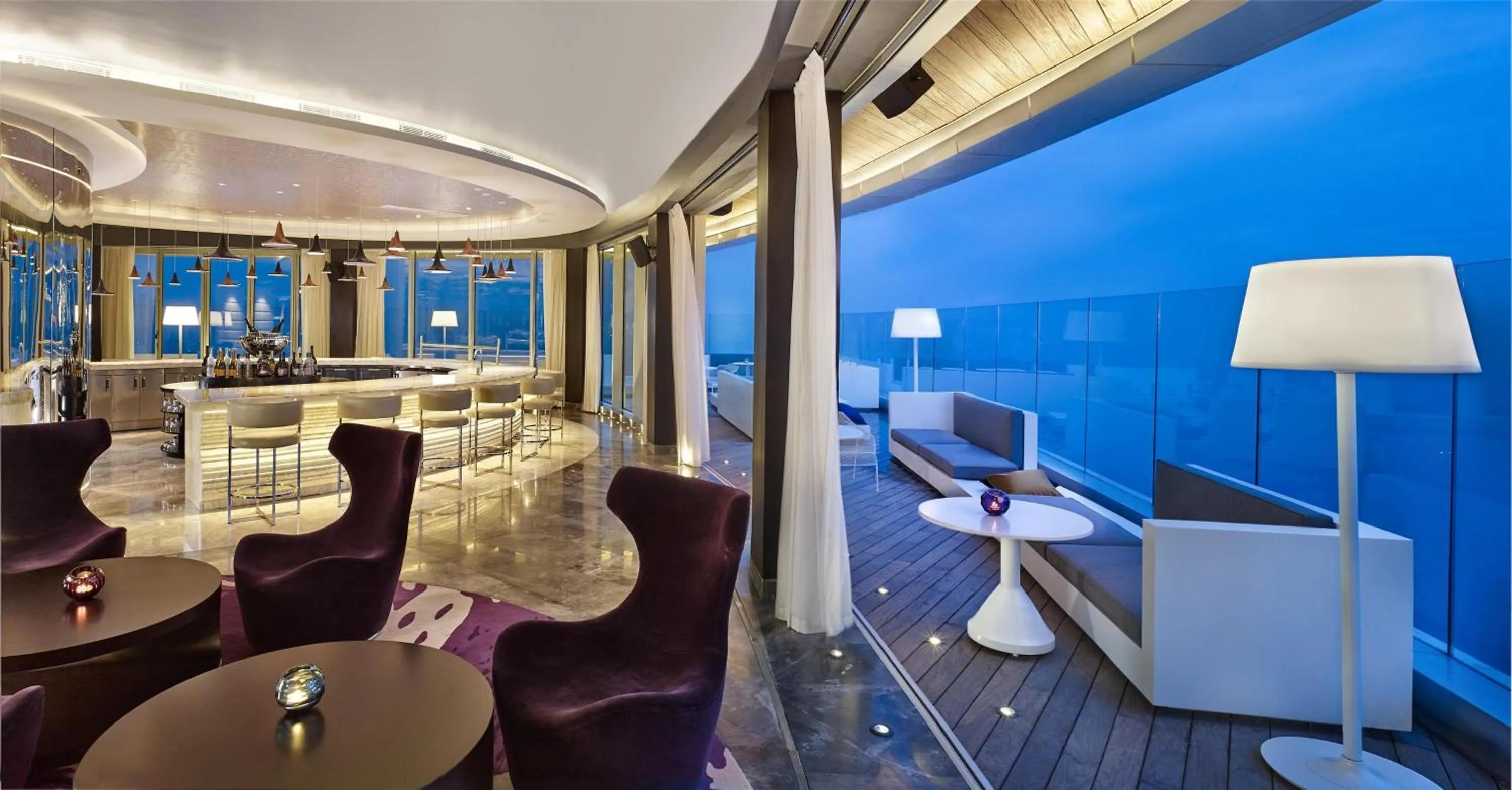 Lounge or bar in Hyatt Regency Istanbul Atakoy