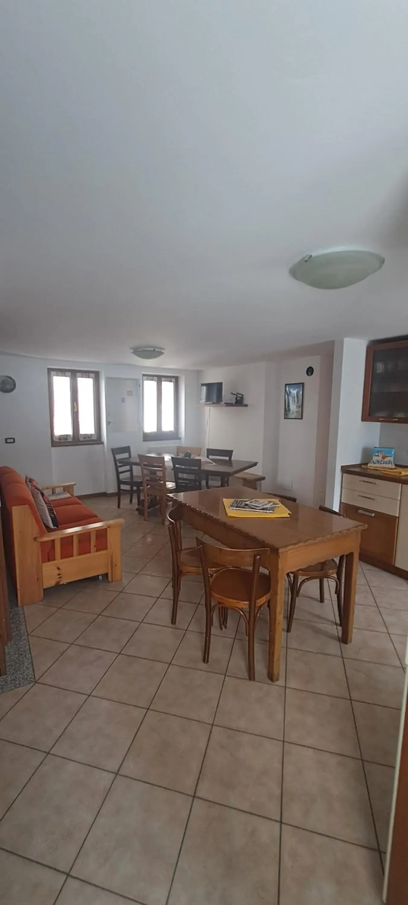 Three-Bedroom Apartment in ALBERGO DIFFUSO ORNICA NEL CUORE Three-Bedroom Apartment in ALBERGO DIFFUSO ORNICA NEL CUORE