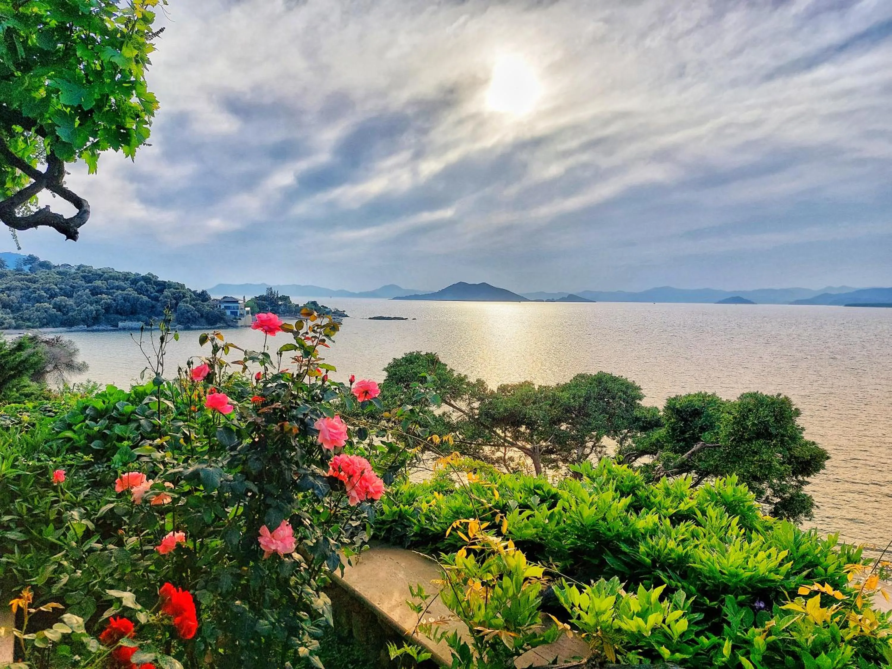 Natural landscape in Ece Hotel Sovalye Island
