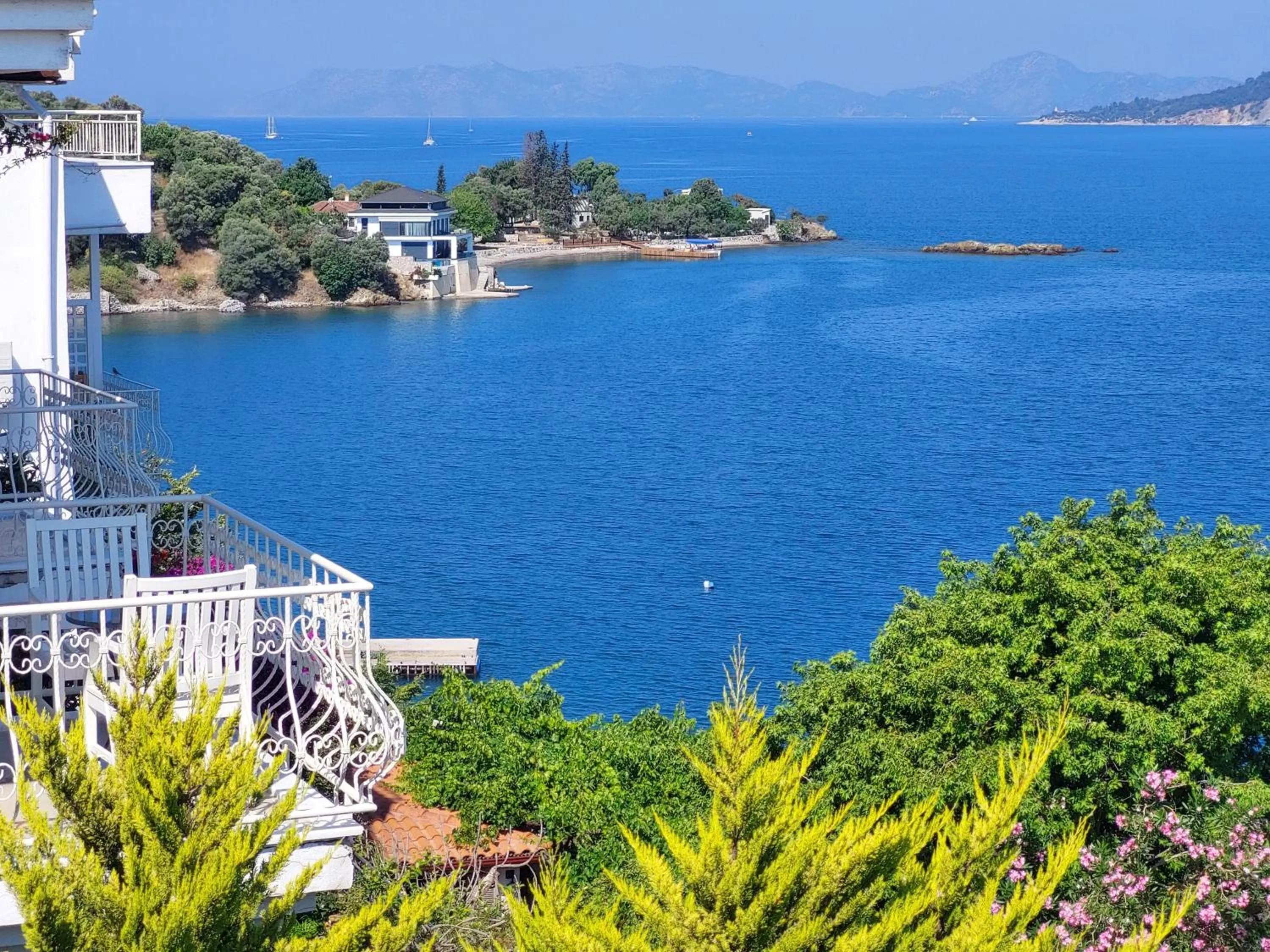Balcony/Terrace in Ece Hotel Sovalye Island