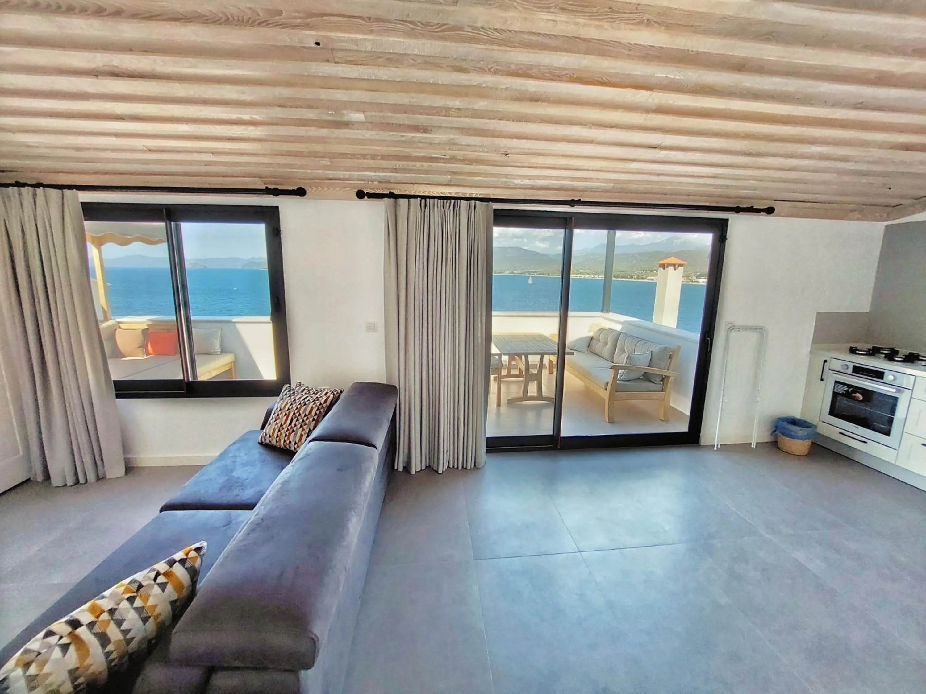 Living room in Ece Hotel Sovalye Island