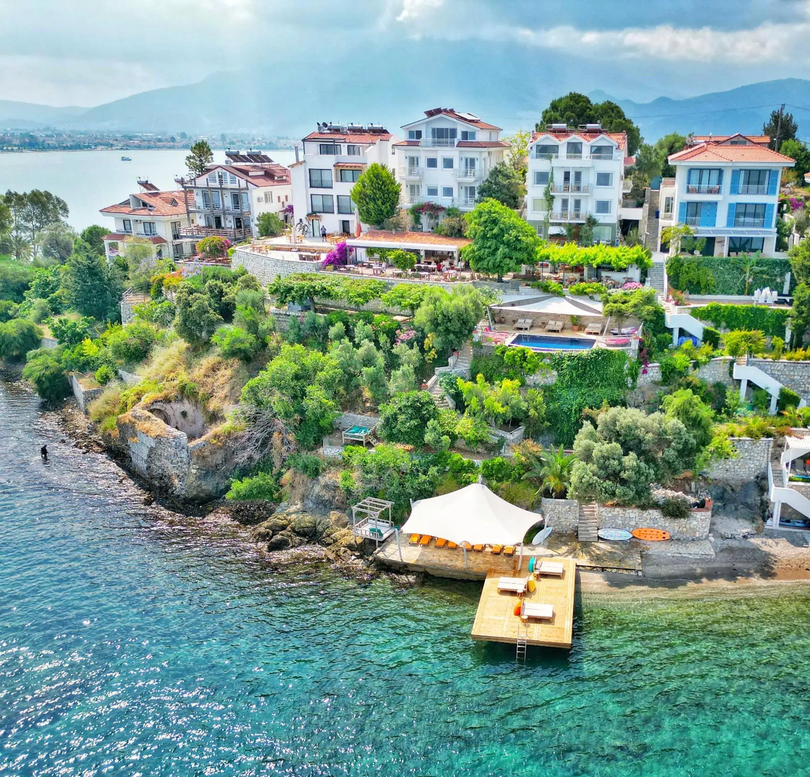 Property building in Ece Hotel Sovalye Island Property building in Ece Hotel Sovalye Island