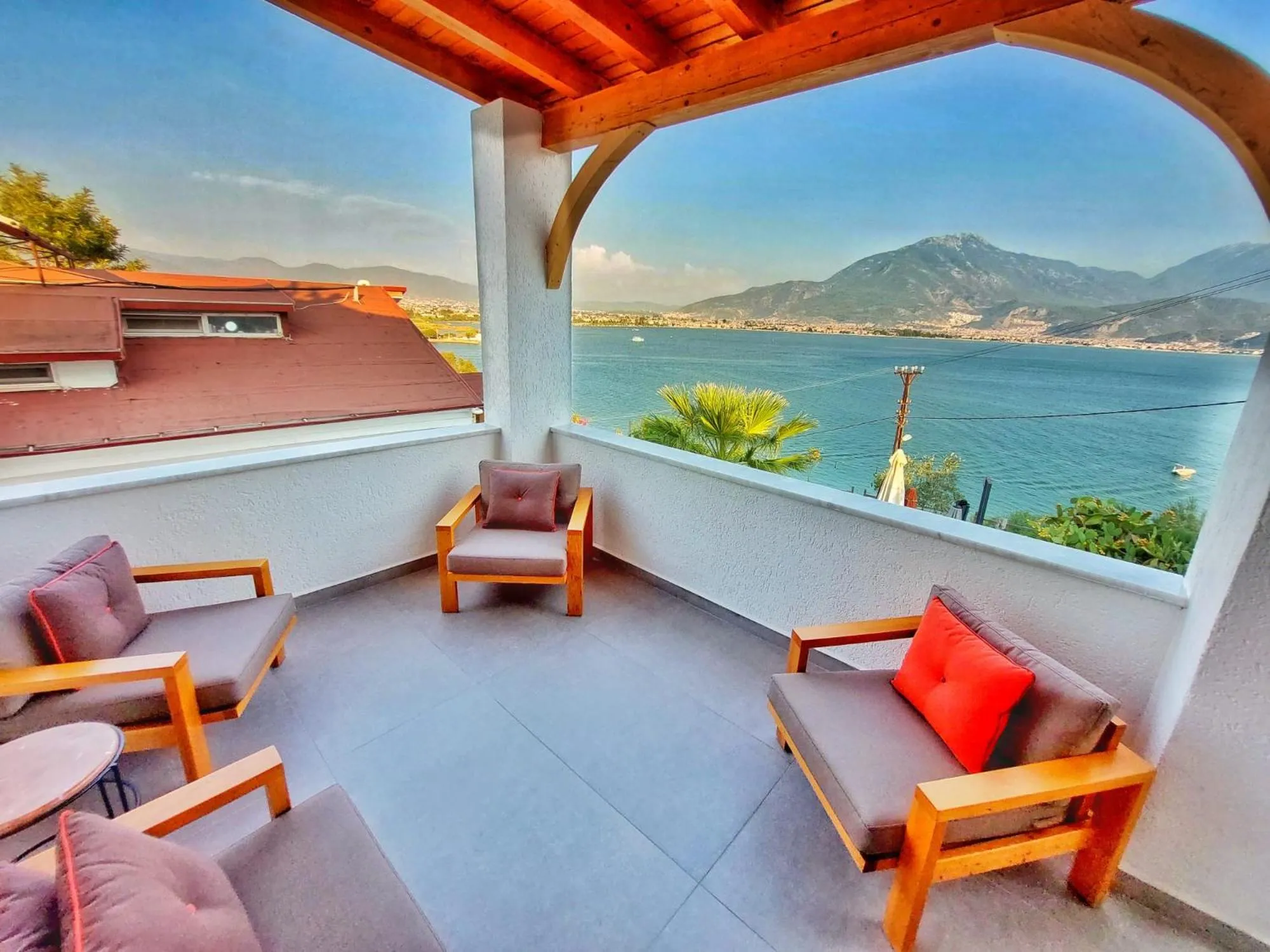 Balcony/Terrace in Ece Hotel Sovalye Island