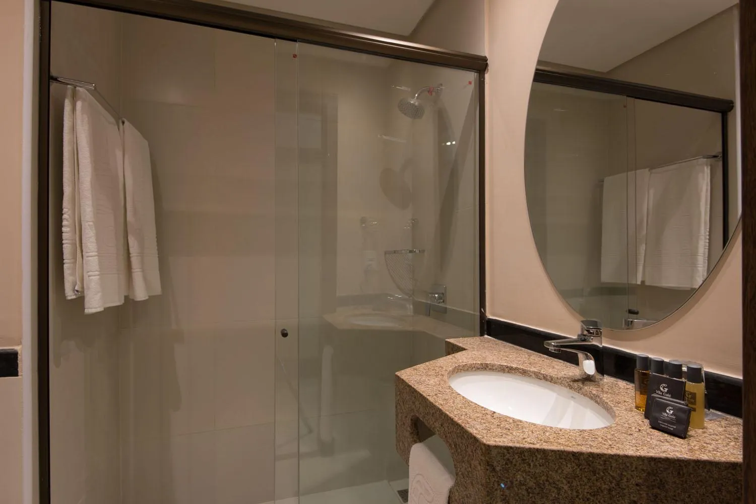 Shower in Vila Galé Resort Marés - All Inclusive