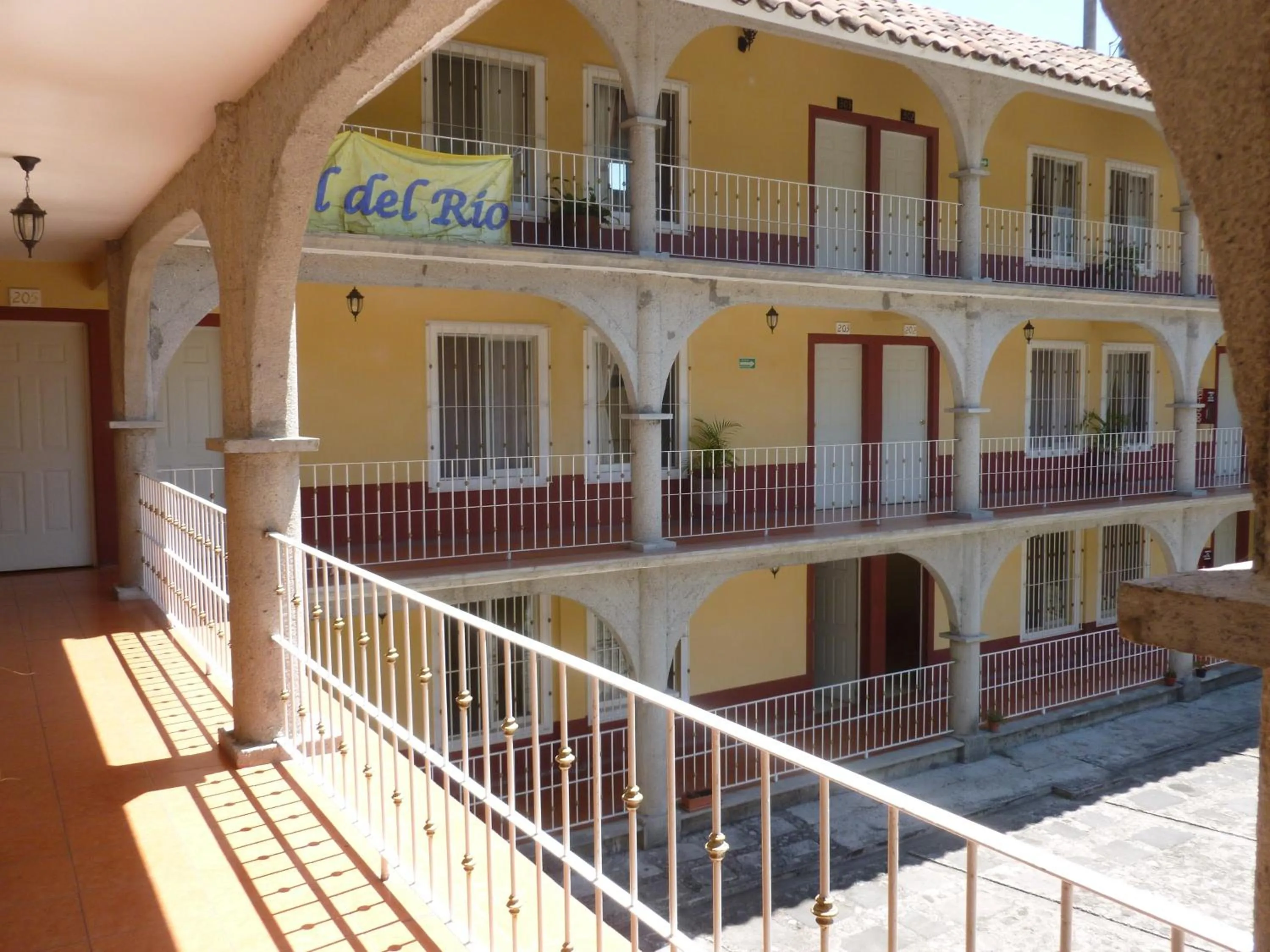 Facade/entrance in Hotel del Rio